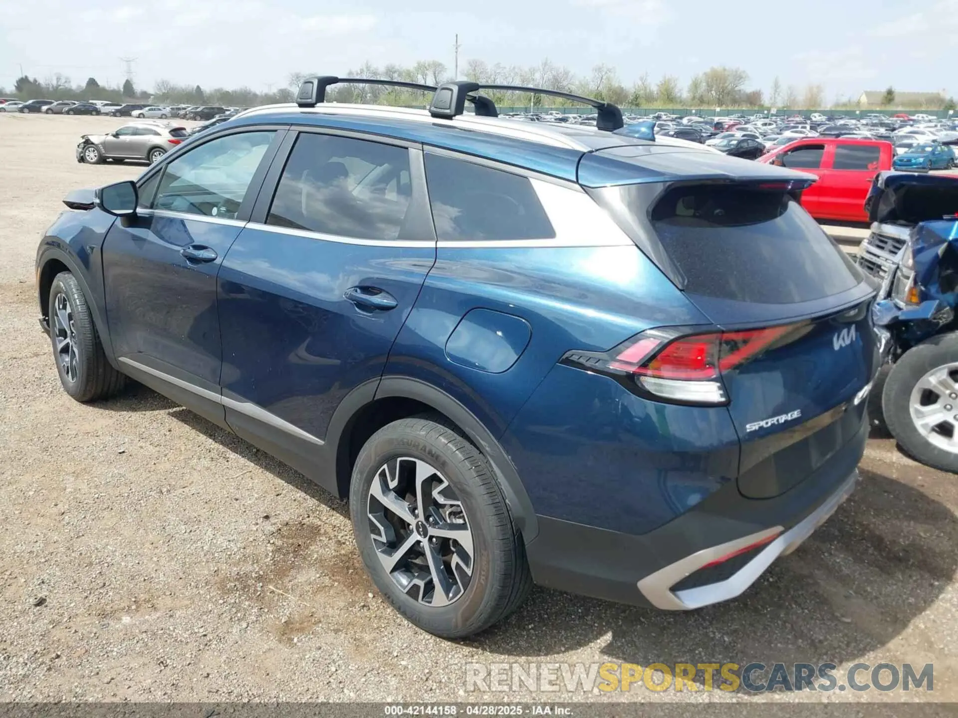 3 Photograph of a damaged car KNDPVCAGXP7104090 KIA SPORTAGE HYBRID 2023