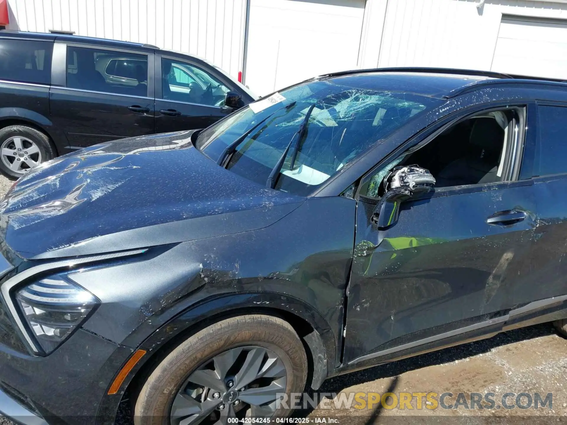 6 Photograph of a damaged car KNDPXCAG0P7060255 KIA SPORTAGE HYBRID 2023
