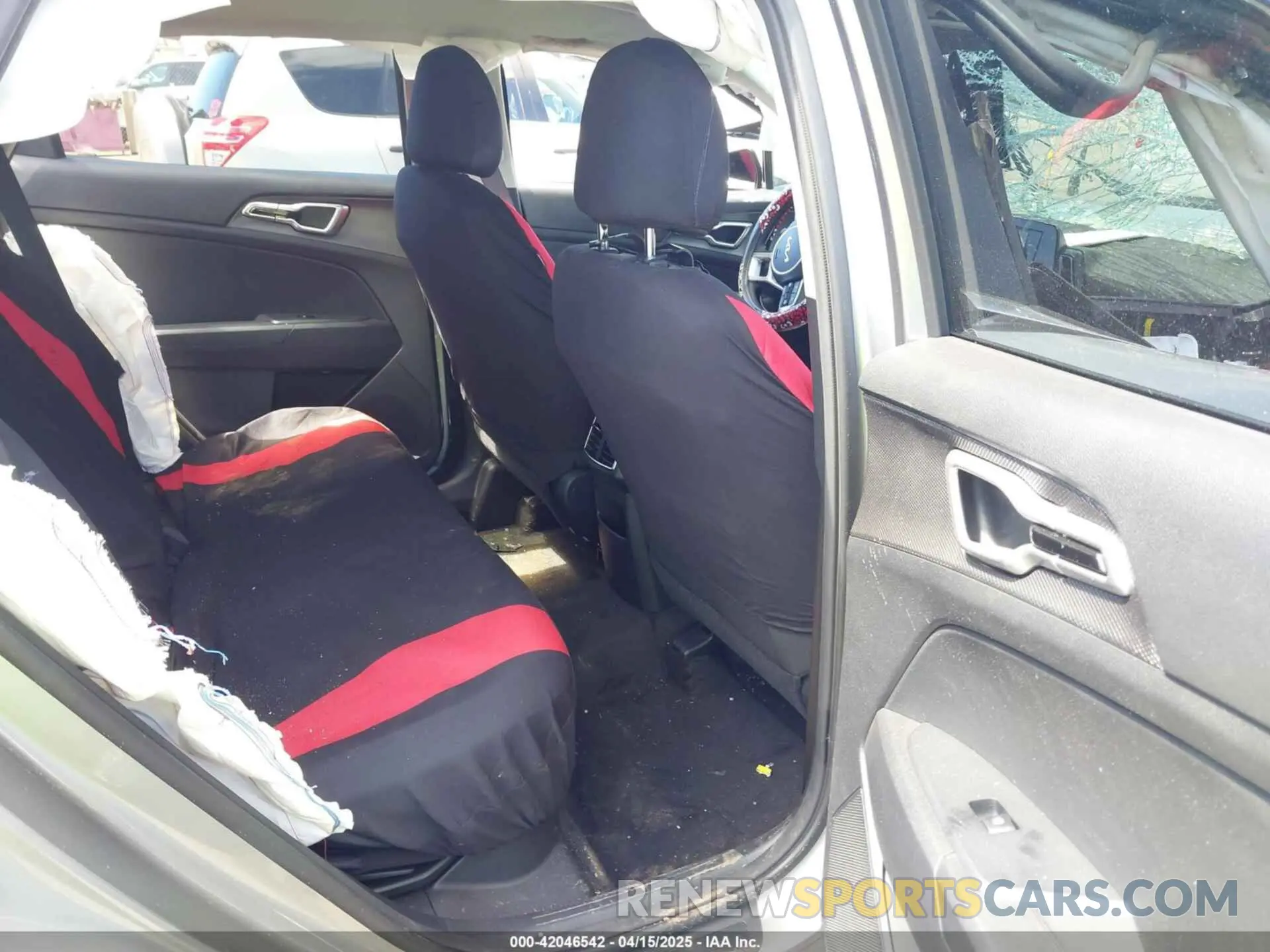 8 Photograph of a damaged car KNDPU3DG0R7173582 KIA SPORTAGE HYBRID 2024