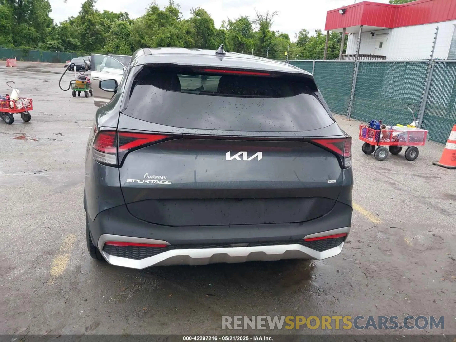 16 Photograph of a damaged car KNDPUCDG7R7137579 KIA SPORTAGE HYBRID 2024