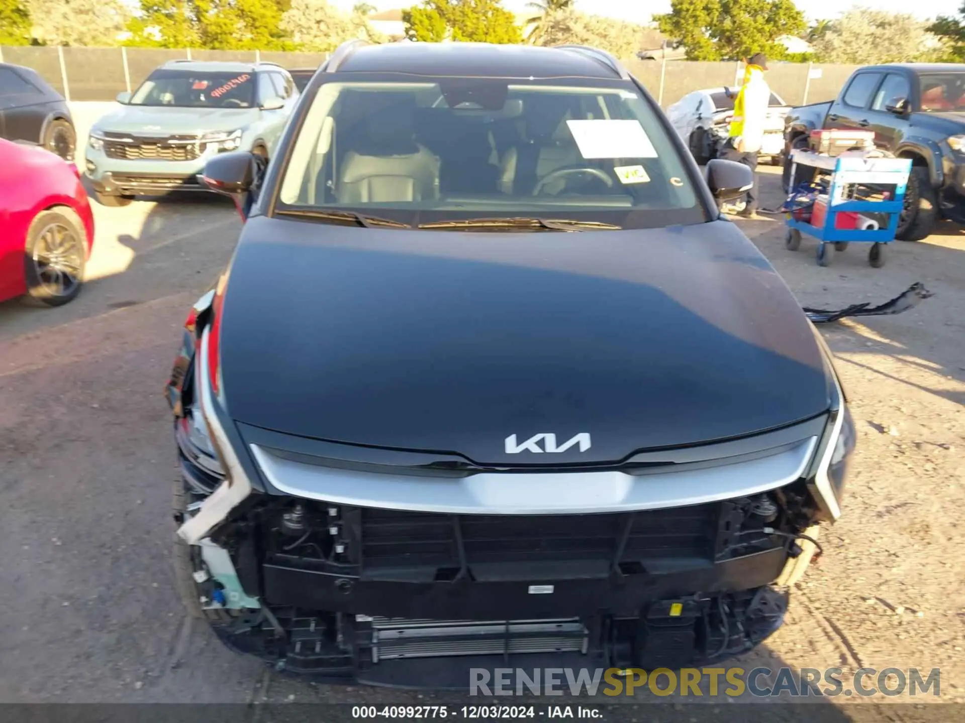 12 Photograph of a damaged car KNDPVCDG0R7132642 KIA SPORTAGE HYBRID 2024