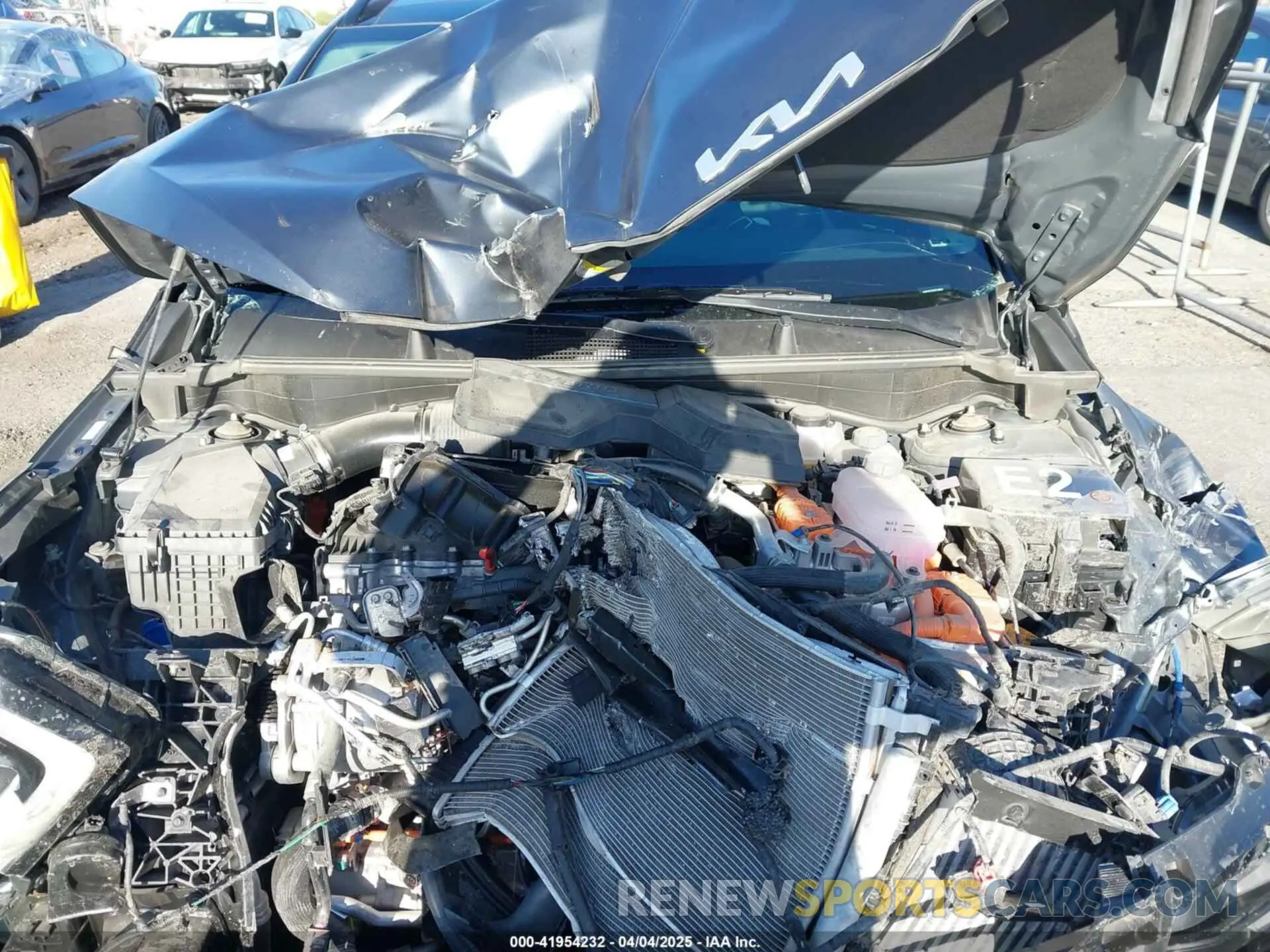 10 Фотография поврежденного автомобиля KNDPXCDG5R7133117 KIA SPORTAGE HYBRID 2024