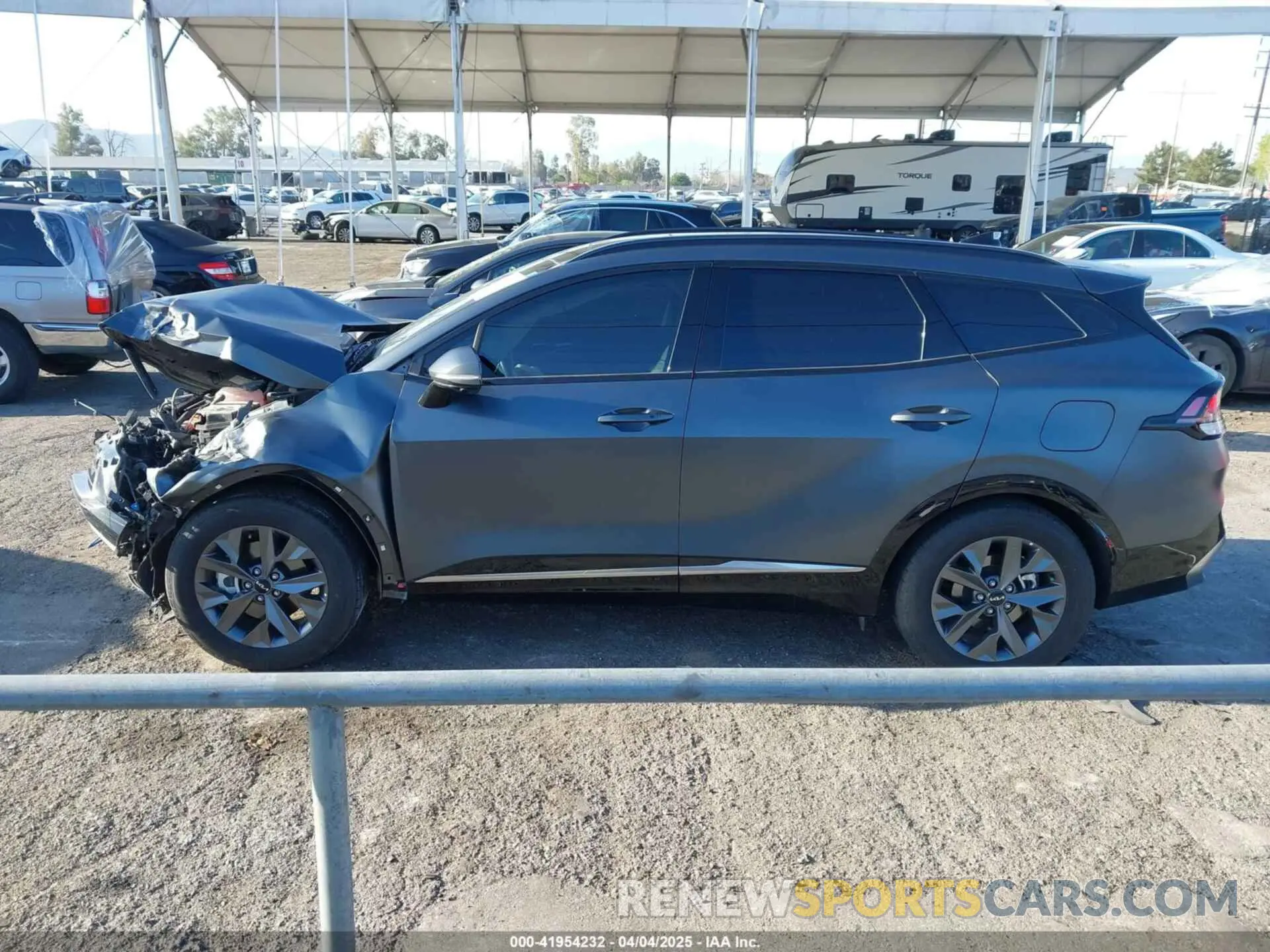 14 Фотография поврежденного автомобиля KNDPXCDG5R7133117 KIA SPORTAGE HYBRID 2024