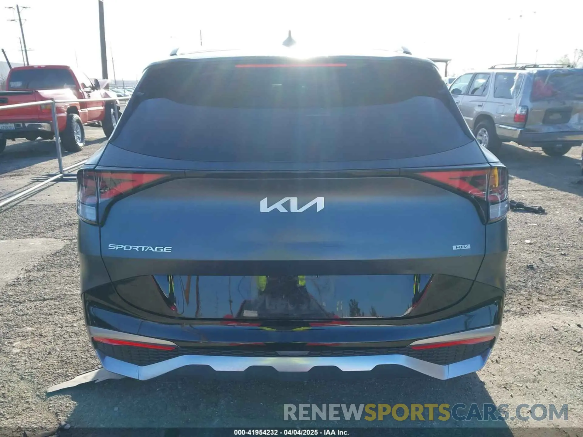 16 Фотография поврежденного автомобиля KNDPXCDG5R7133117 KIA SPORTAGE HYBRID 2024