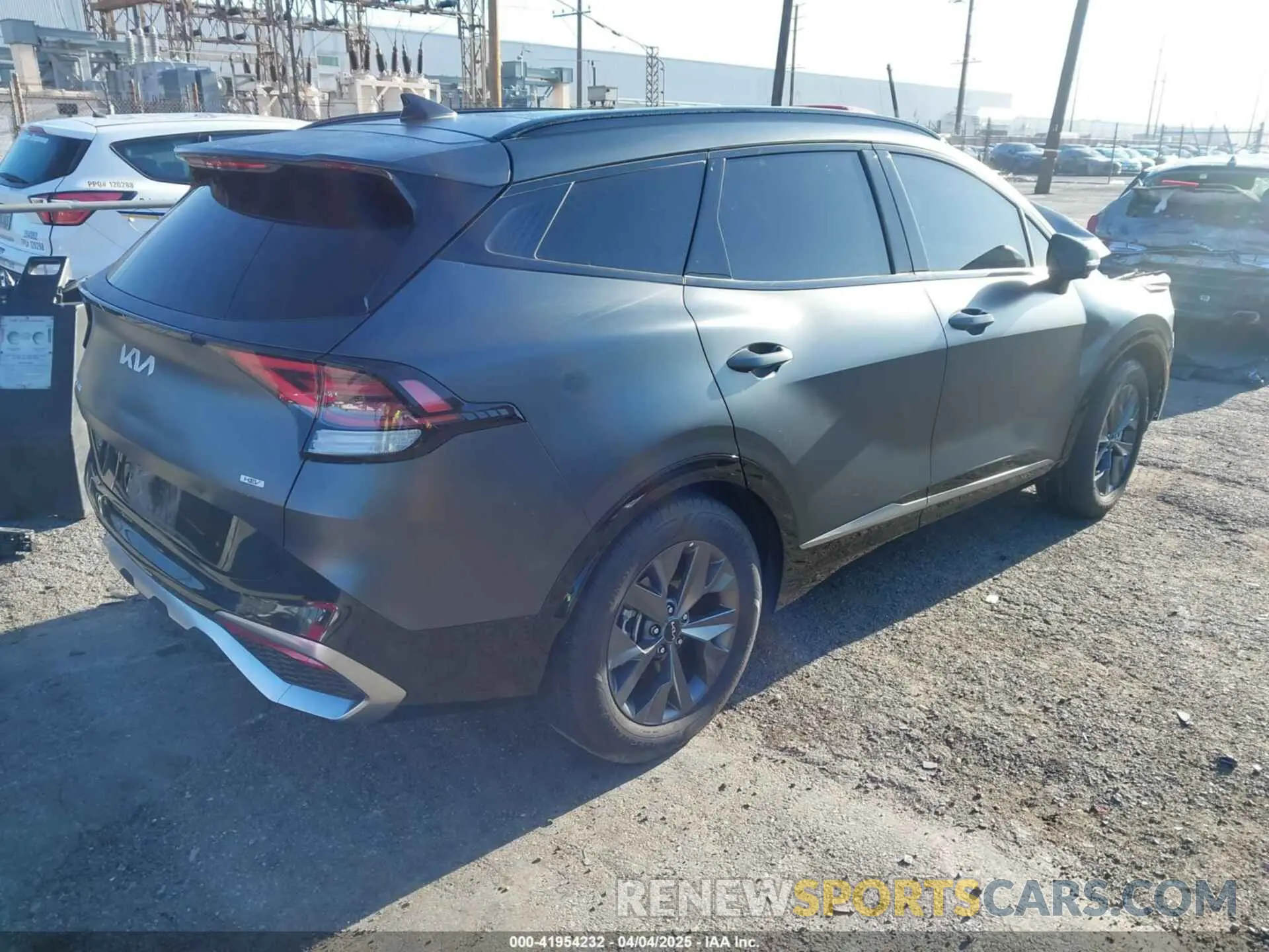 4 Фотография поврежденного автомобиля KNDPXCDG5R7133117 KIA SPORTAGE HYBRID 2024