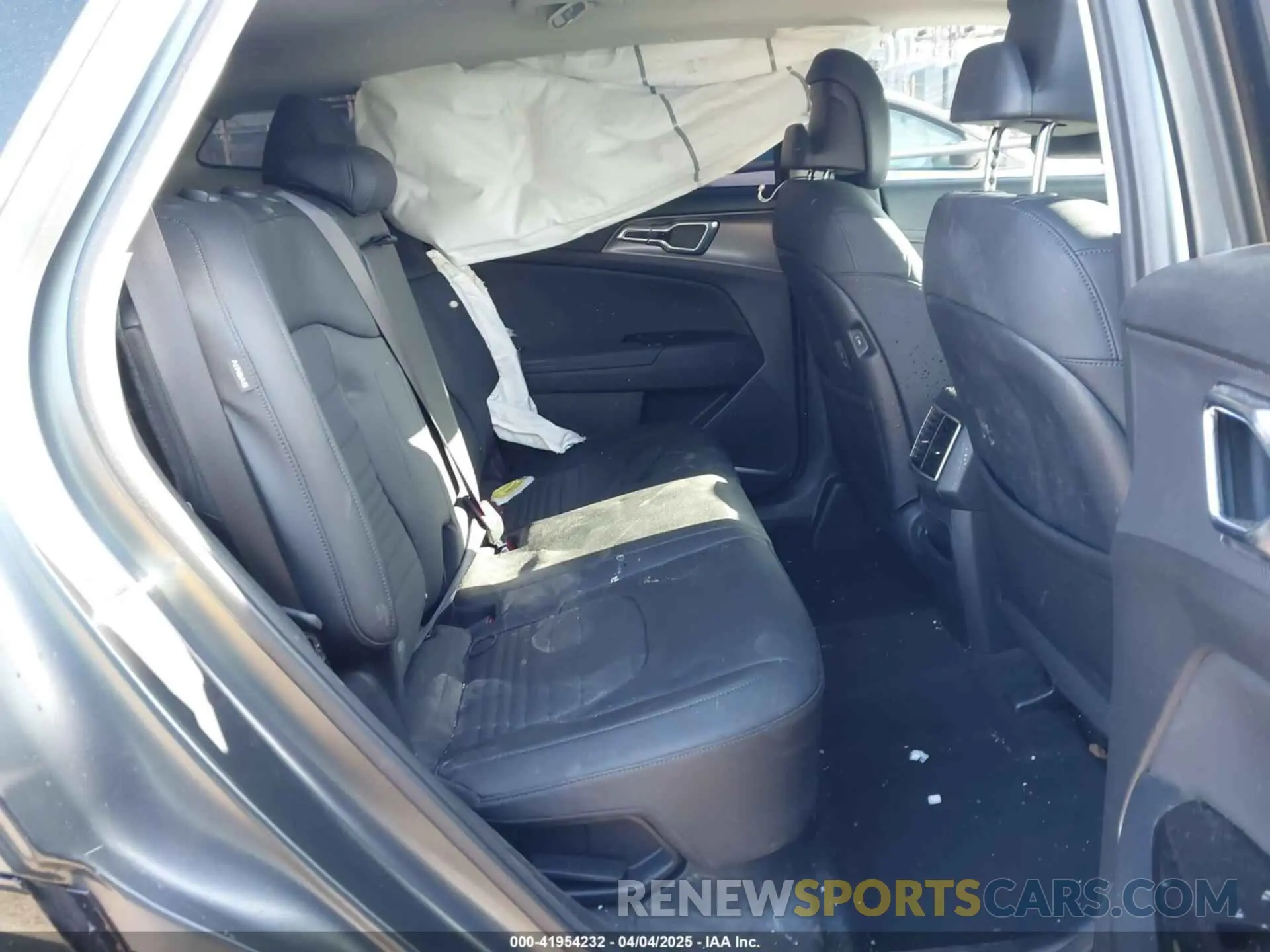 8 Фотография поврежденного автомобиля KNDPXCDG5R7133117 KIA SPORTAGE HYBRID 2024