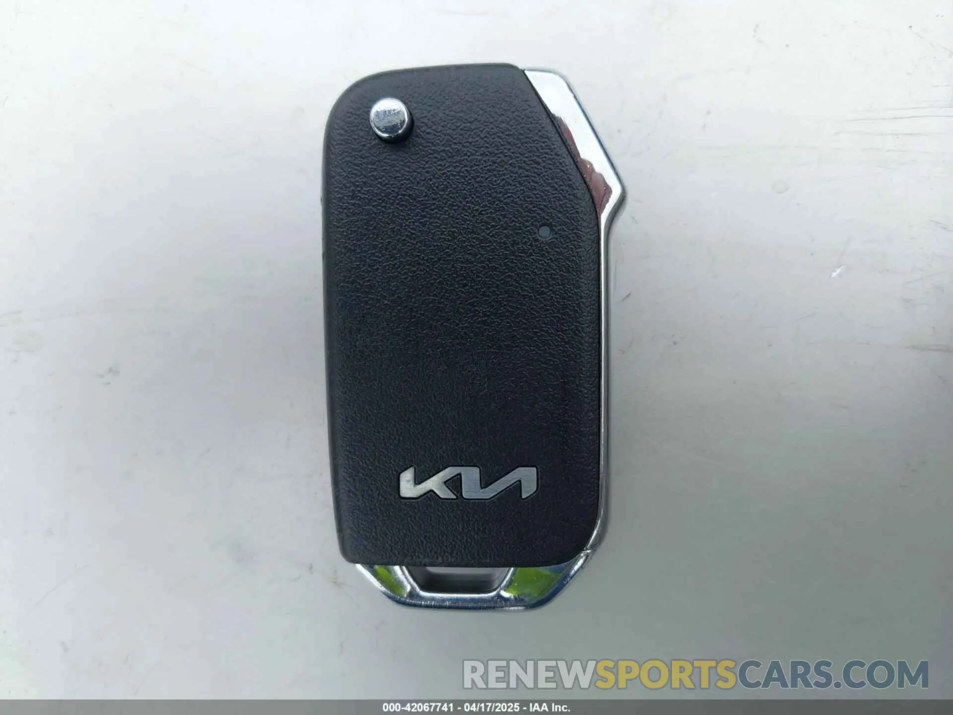 11 Photograph of a damaged car KNDPUCDG8S7181774 KIA SPORTAGE HYBRID 2025
