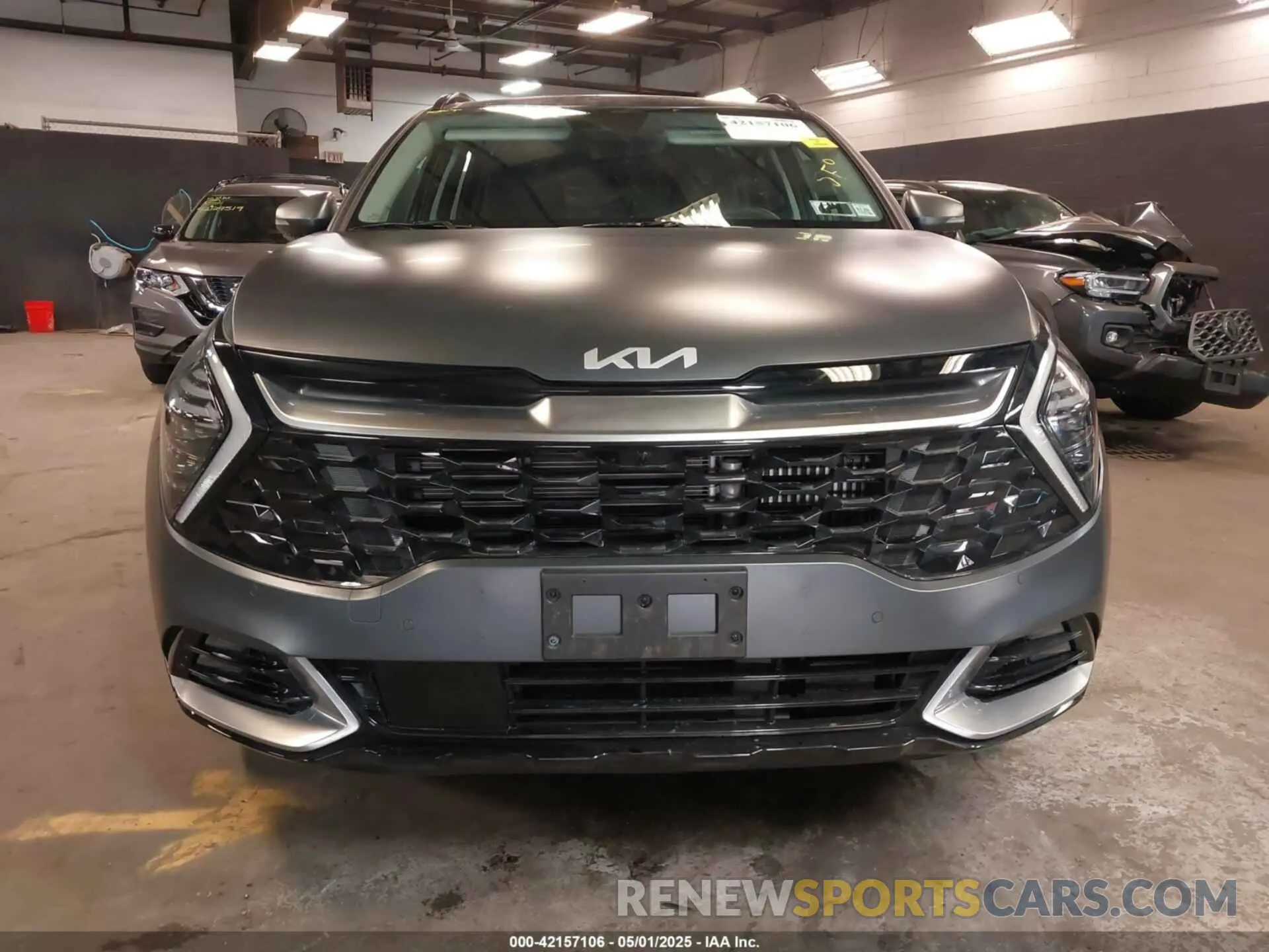 12 Фотография поврежденного автомобиля KNDPXCDG9S7190801 KIA SPORTAGE HYBRID 2025