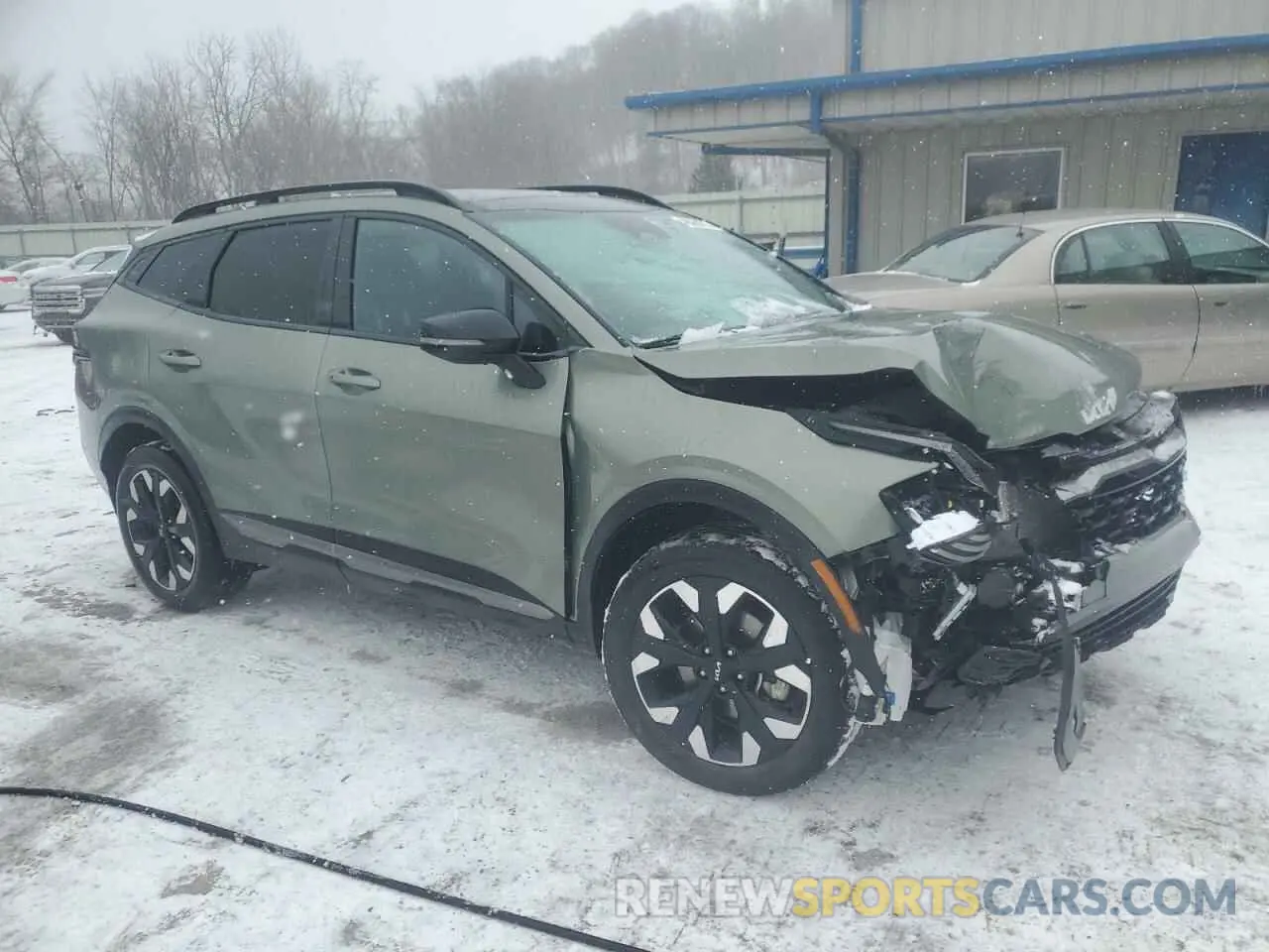 4 Photograph of a damaged car 5XYK6CDF0RG143836 KIA SPORTAGE X 2024
