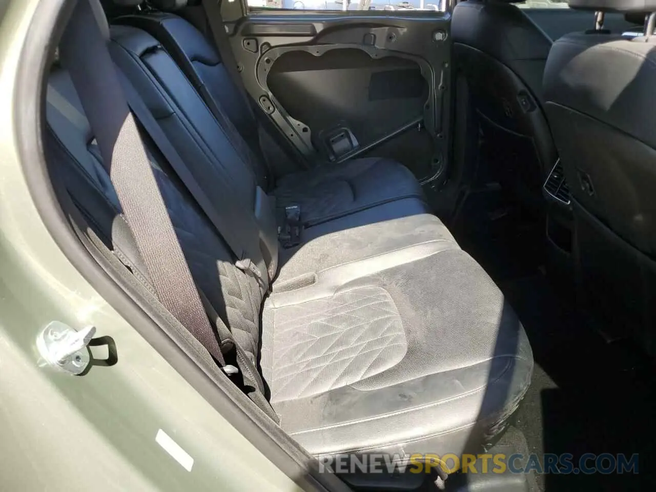 11 Photograph of a damaged car 5XYK6CDF2RG148245 KIA SPORTAGE X 2024