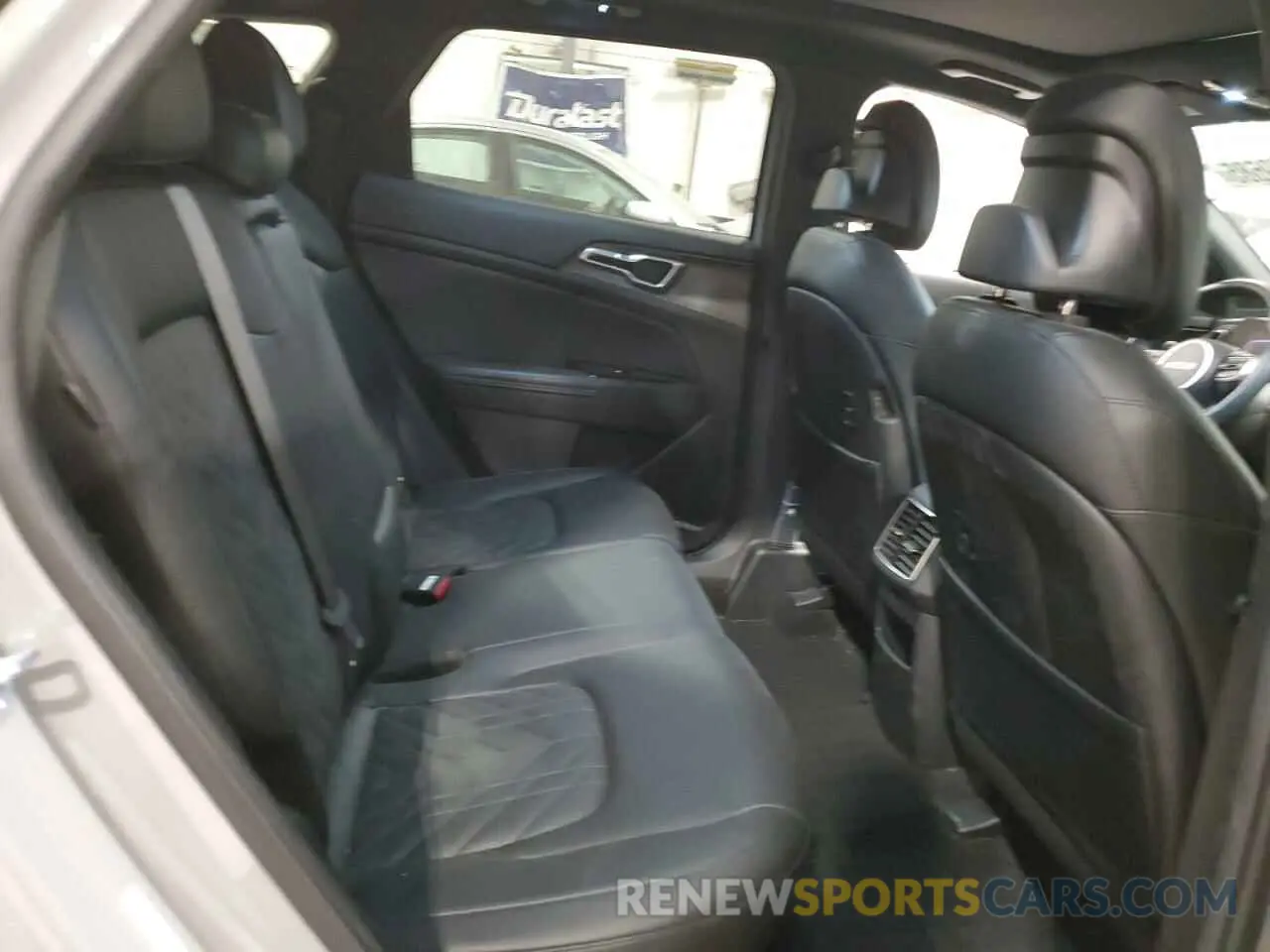 11 Photograph of a damaged car 5XYK6CDF7RG148399 KIA SPORTAGE X 2024
