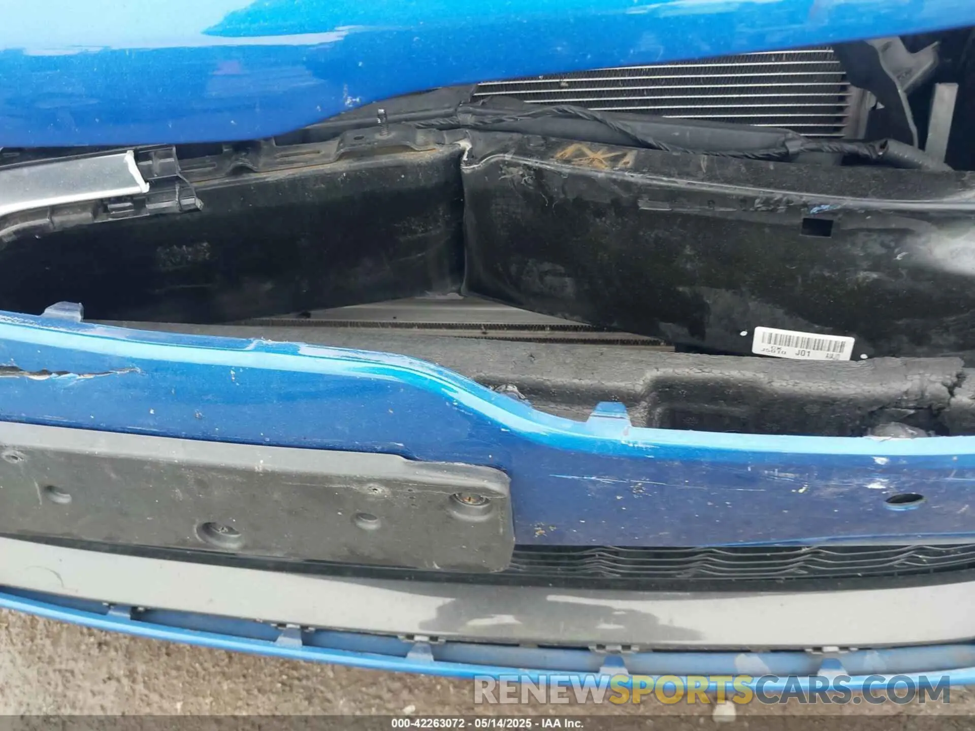 17 Photograph of a damaged car KNAE15LA1K6059284 KIA STINGER 2019
