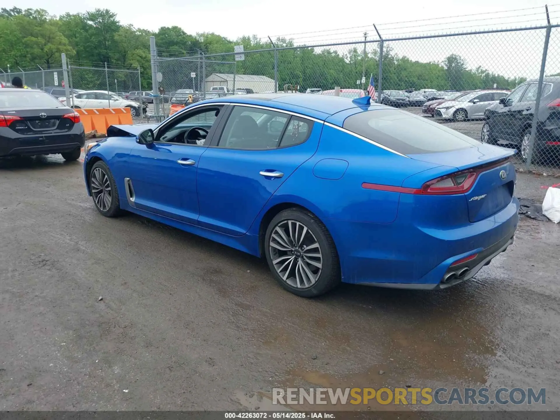 3 Photograph of a damaged car KNAE15LA1K6059284 KIA STINGER 2019