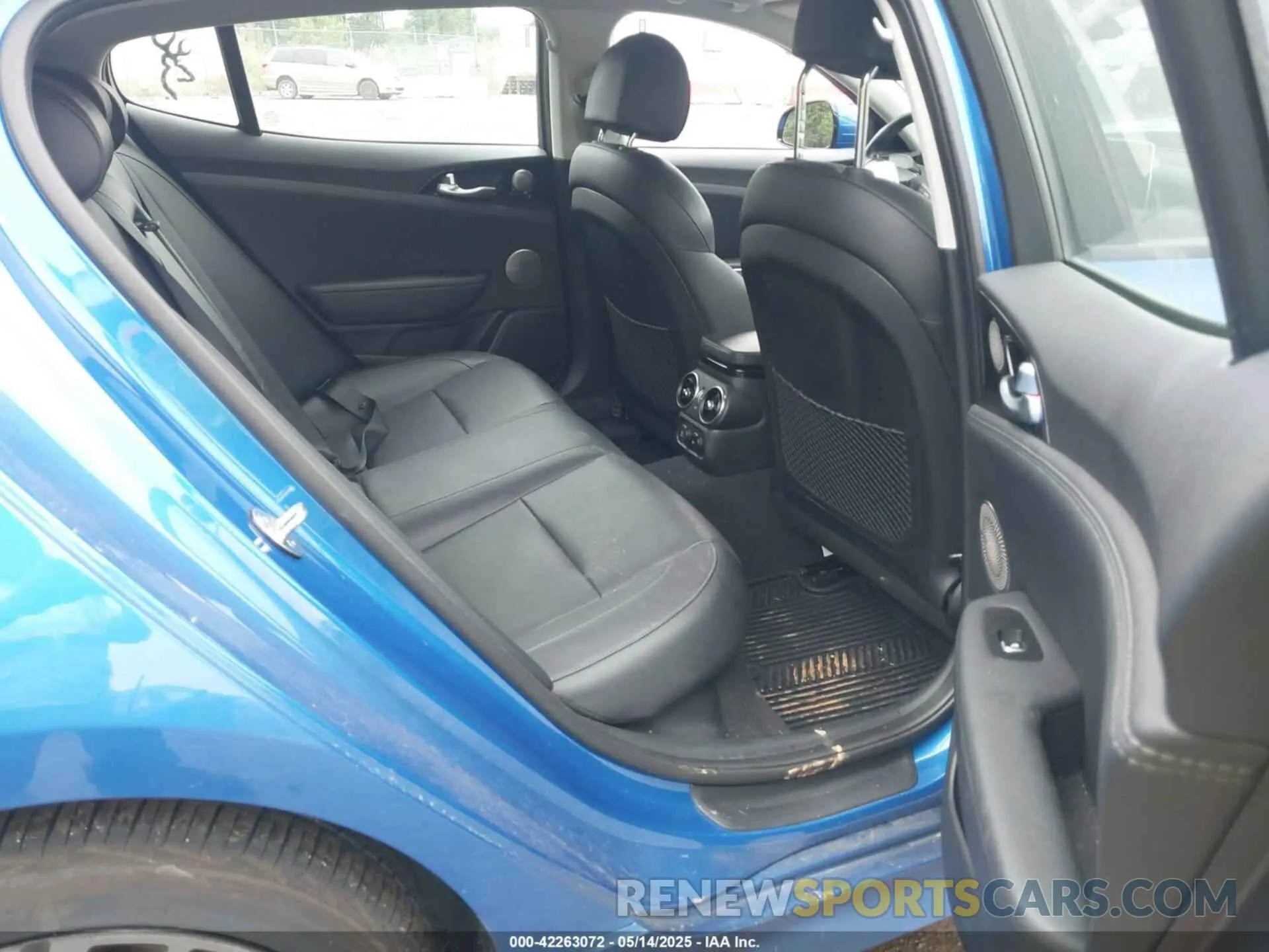 8 Photograph of a damaged car KNAE15LA1K6059284 KIA STINGER 2019