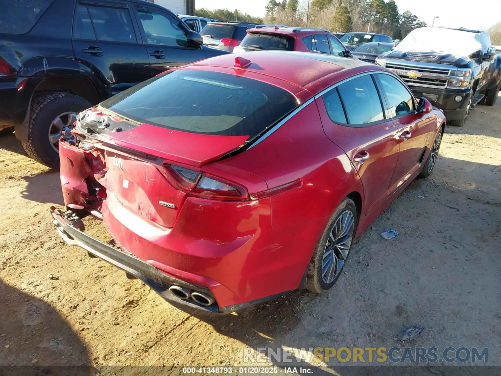 4 Photograph of a damaged car KNAE15LA2K6046124 KIA STINGER 2019