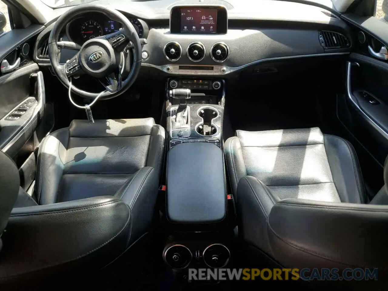 8 Photograph of a damaged car KNAE15LA3K6064048 KIA STINGER 2019