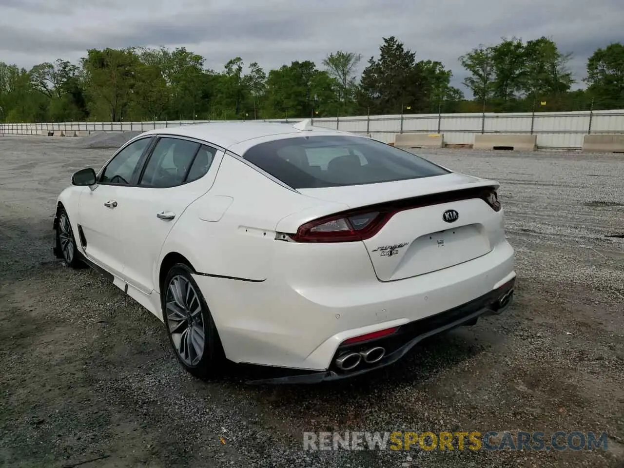 2 Фотография поврежденного автомобиля KNAE15LA4K6064060 KIA STINGER 2019