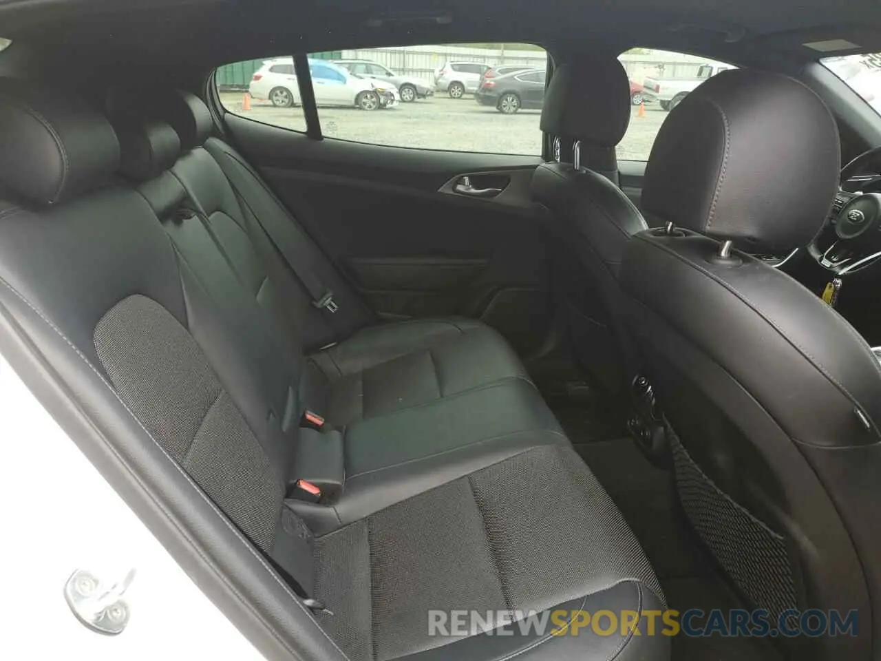 10 Photograph of a damaged car KNAE35LC0K6055318 KIA STINGER 2019