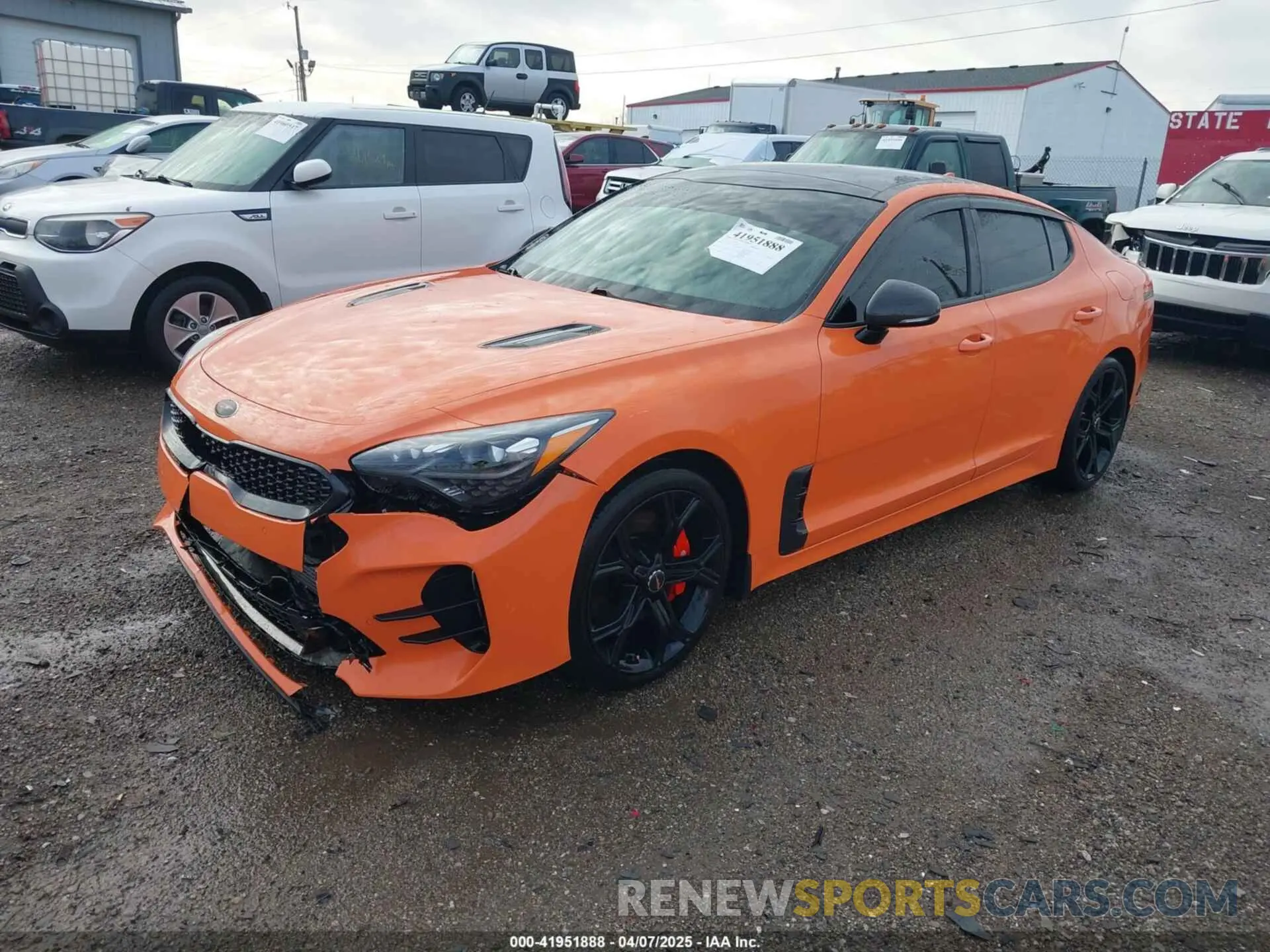 2 Фотография поврежденного автомобиля KNAE35LC4K6070288 KIA STINGER 2019