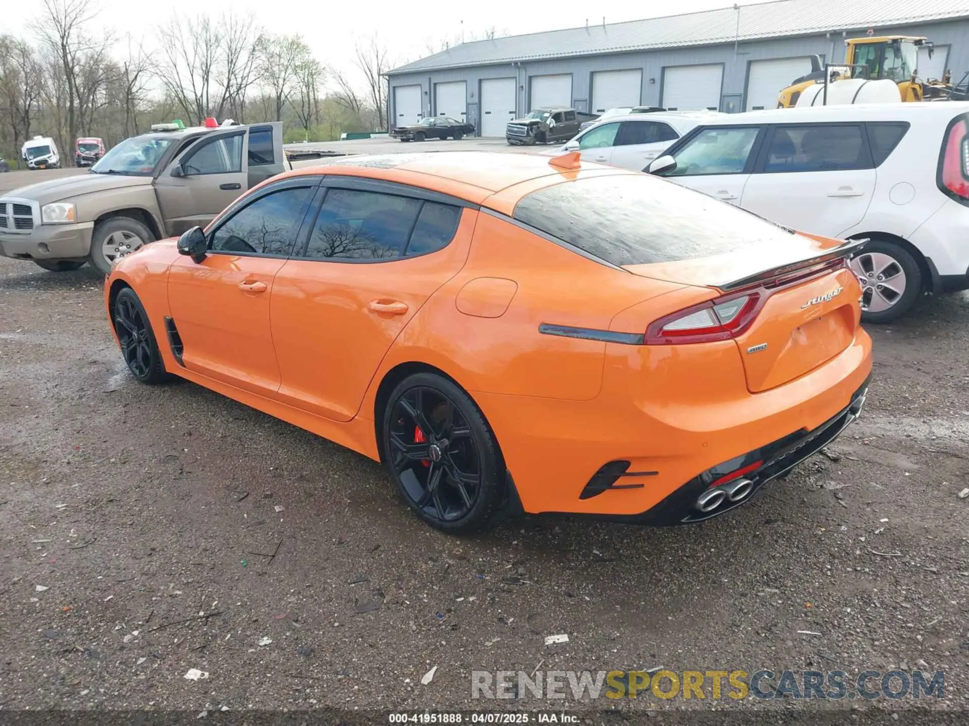 3 Фотография поврежденного автомобиля KNAE35LC4K6070288 KIA STINGER 2019