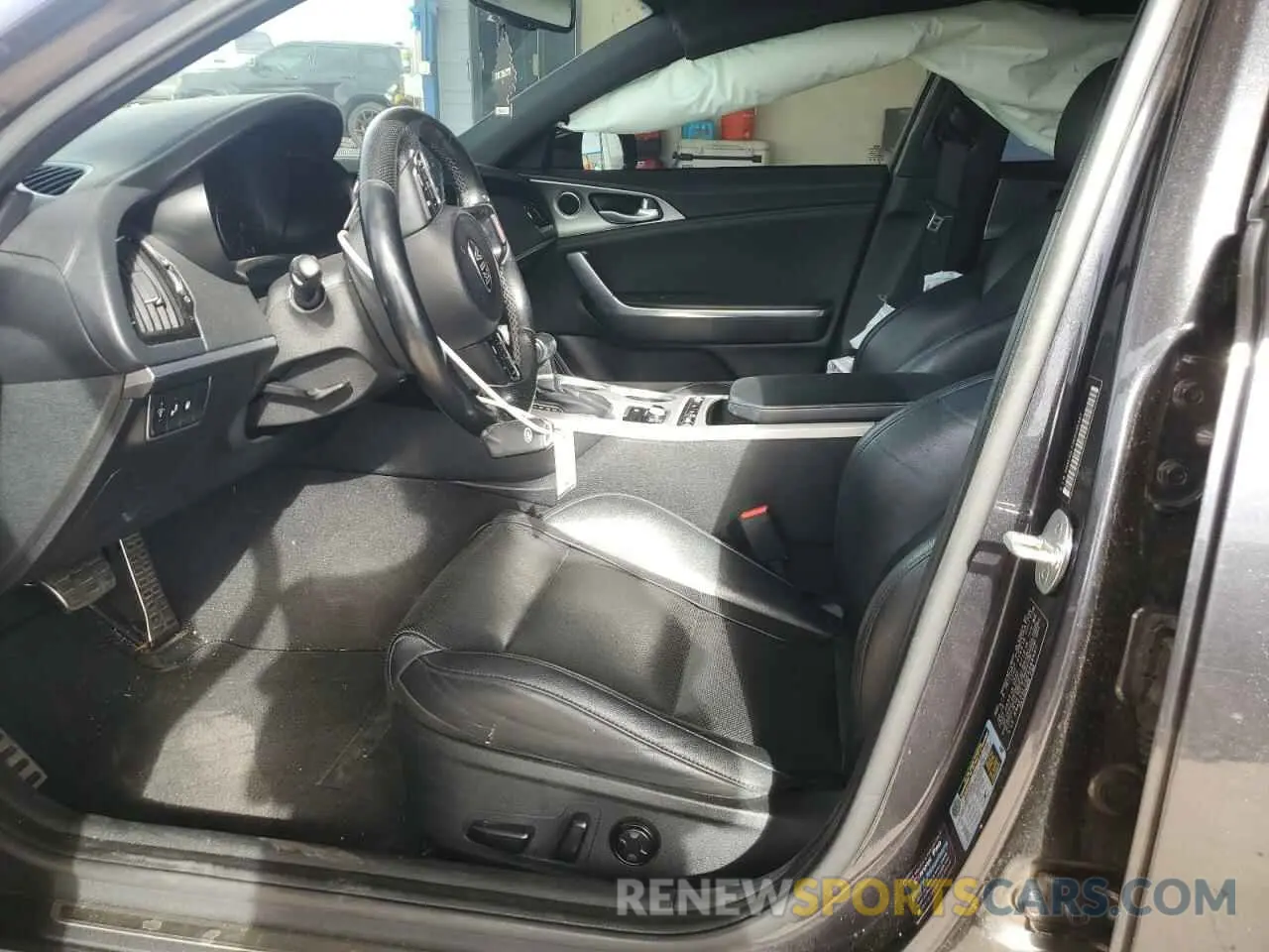 7 Photograph of a damaged car KNAE35LC5K6046467 KIA STINGER 2019