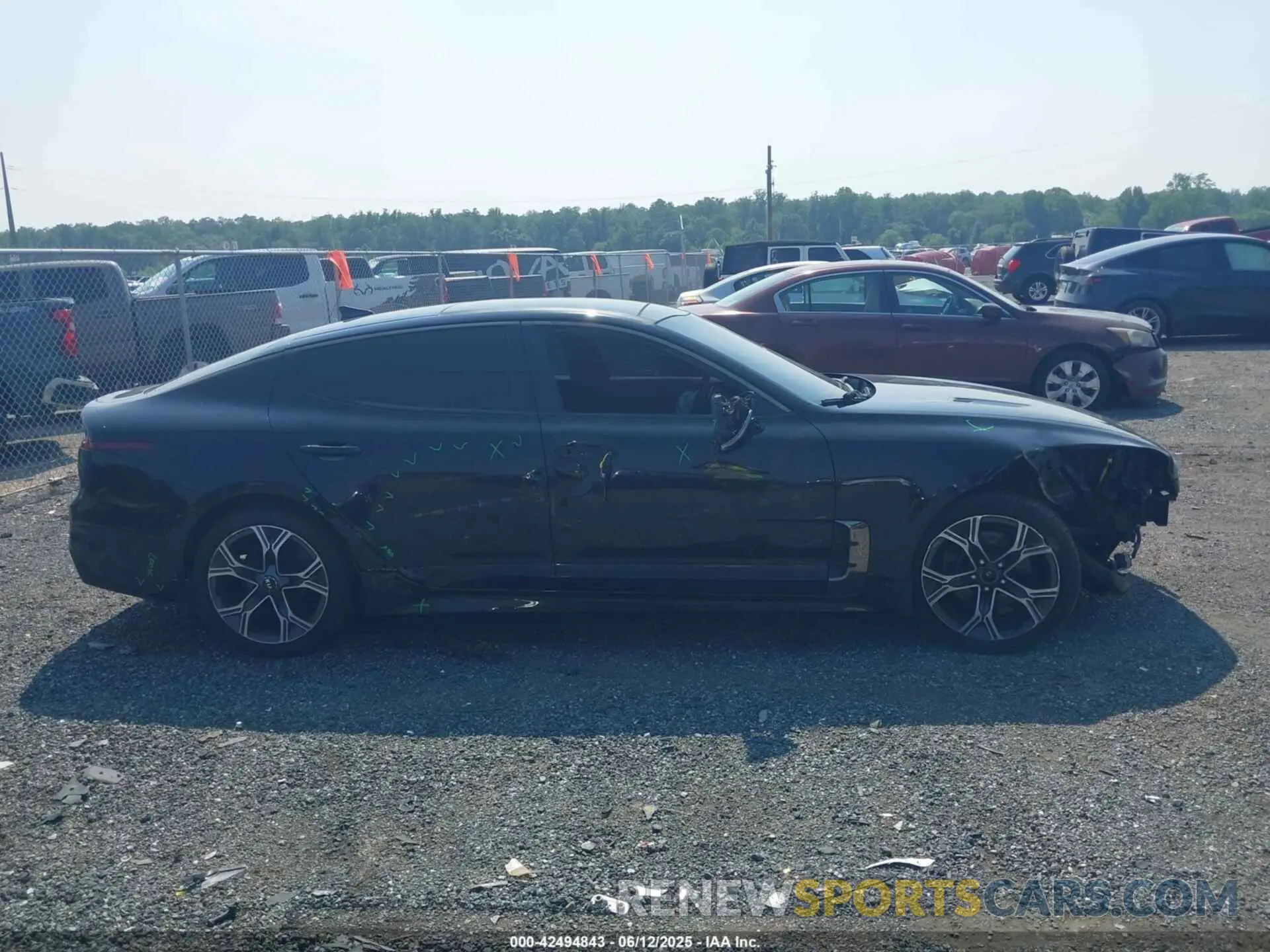 13 Фотография поврежденного автомобиля KNAE15LA1L6077401 KIA STINGER 2020