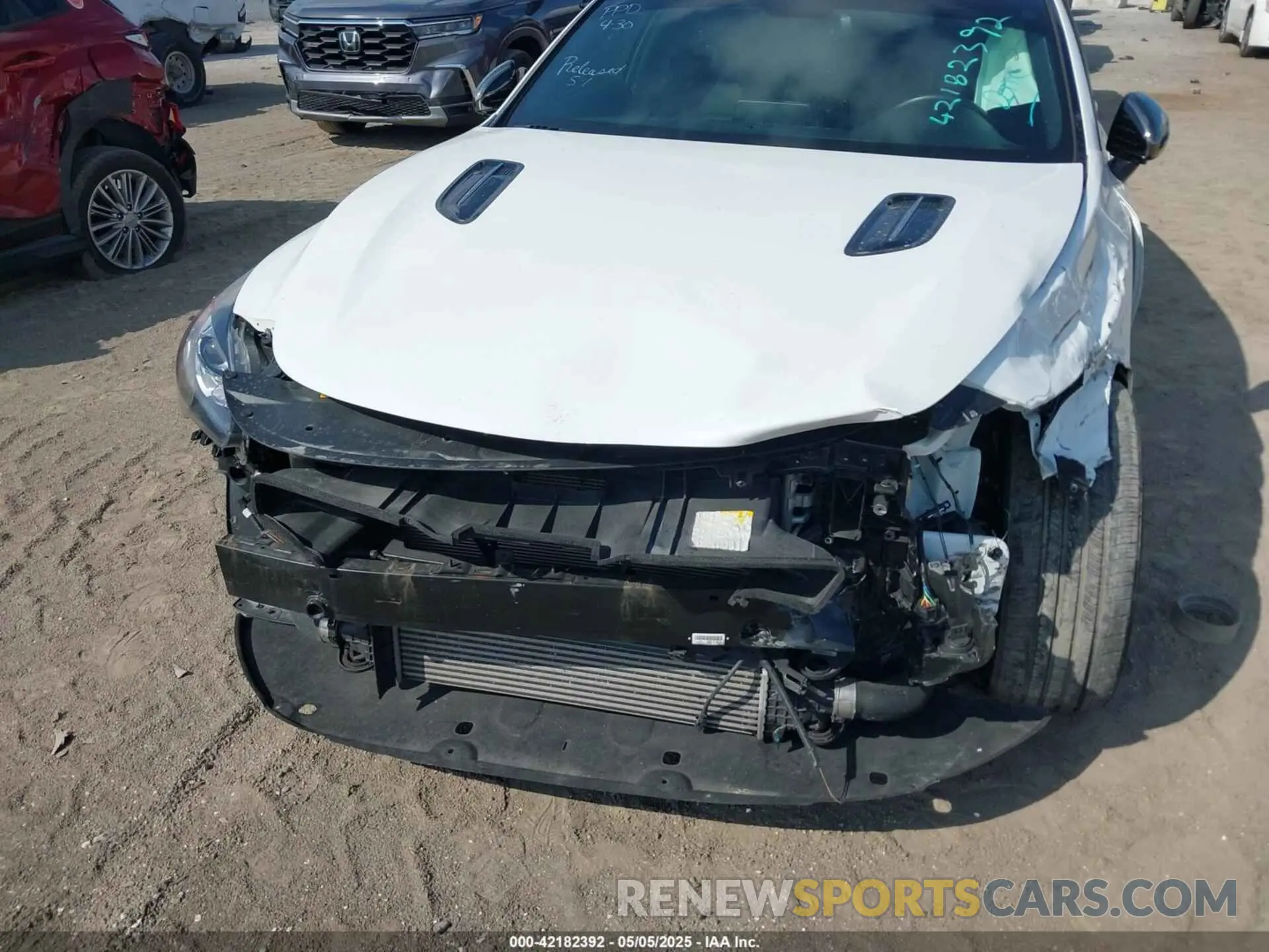18 Фотография поврежденного автомобиля KNAE15LA2L6080727 KIA STINGER 2020