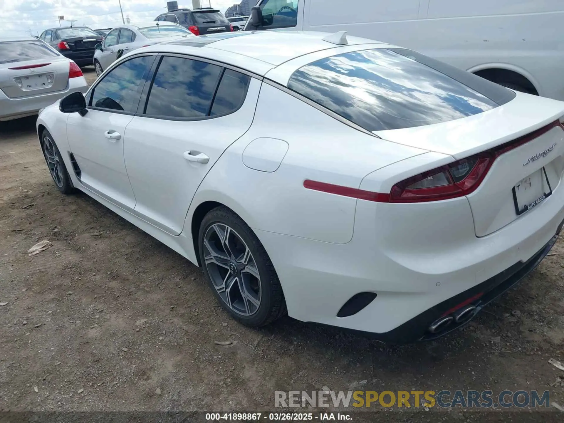 3 Photograph of a damaged car KNAE15LA6L6082707 KIA STINGER 2020