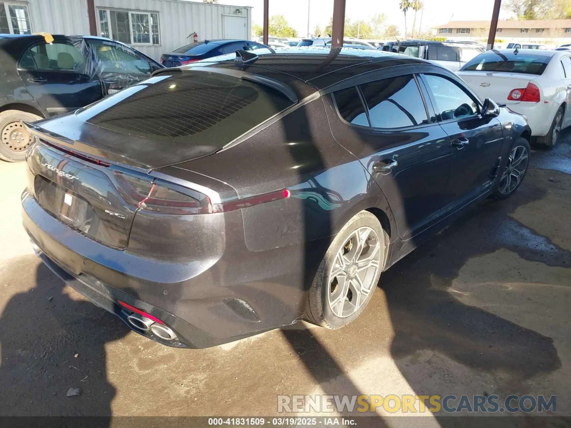 4 Photograph of a damaged car KNAE15LA7L6074843 KIA STINGER 2020