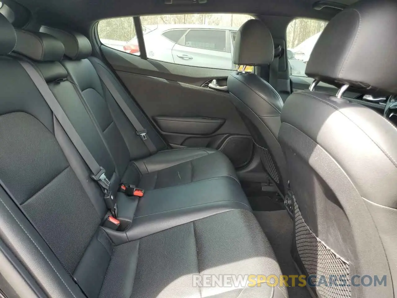 10 Photograph of a damaged car KNAE15LA9L6072317 KIA STINGER 2020