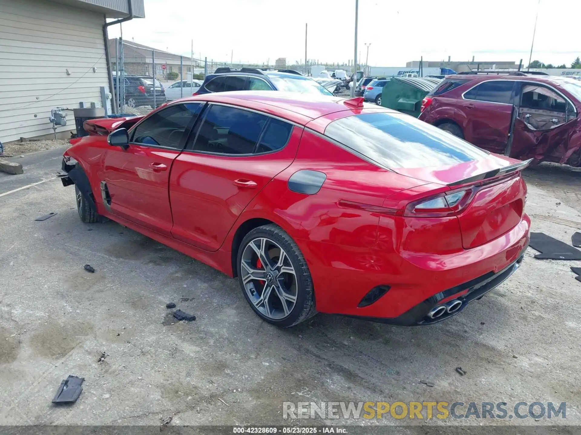 3 Фотография поврежденного автомобиля KNAE35LC0L6080320 KIA STINGER 2020