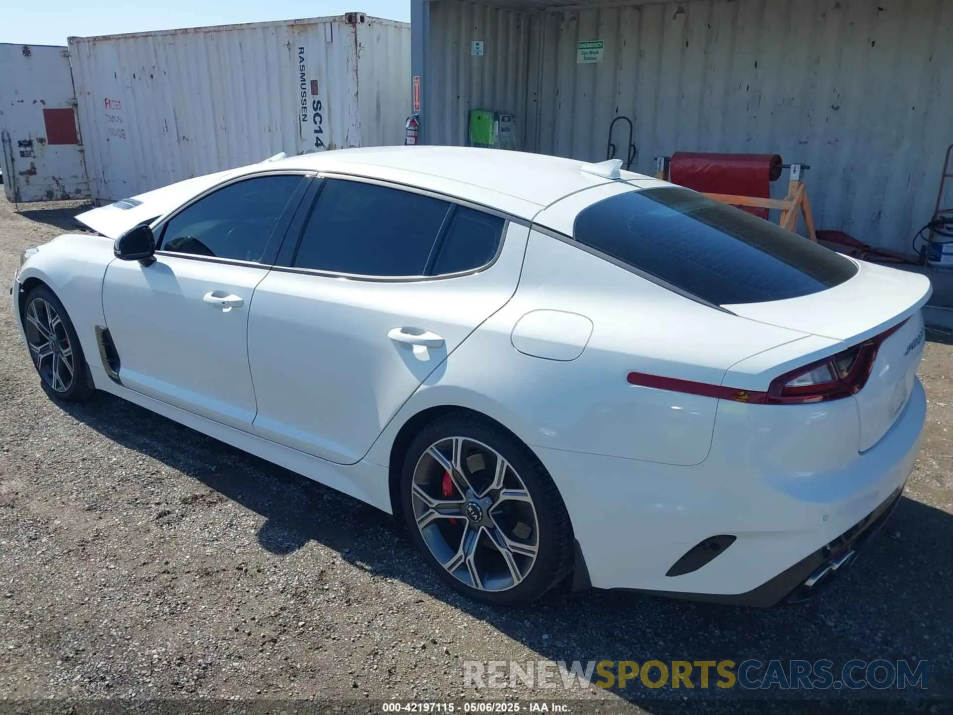 3 Photograph of a damaged car KNAE35LC5L6083083 KIA STINGER 2020