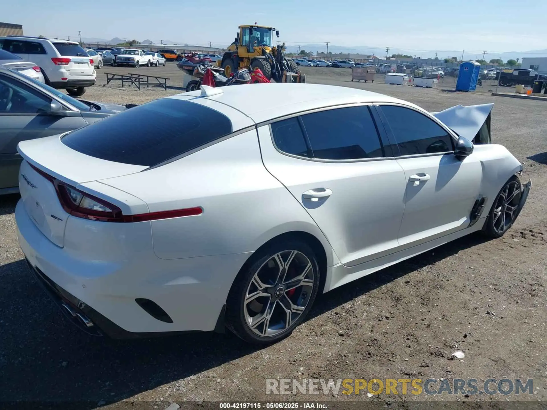 4 Photograph of a damaged car KNAE35LC5L6083083 KIA STINGER 2020