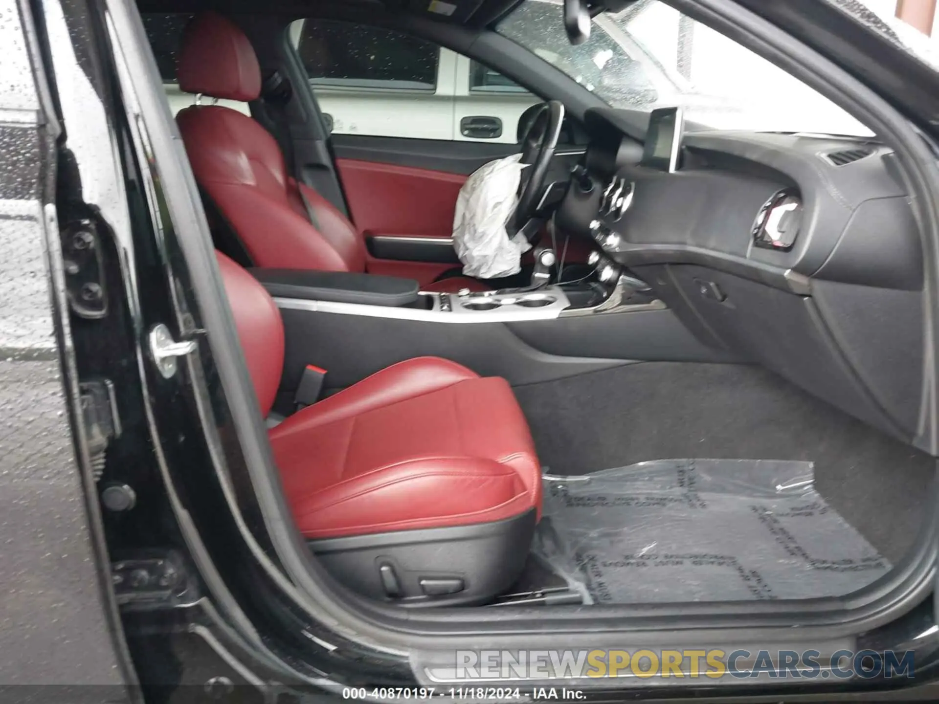 5 Photograph of a damaged car KNAE45LC5L6075904 KIA STINGER 2020