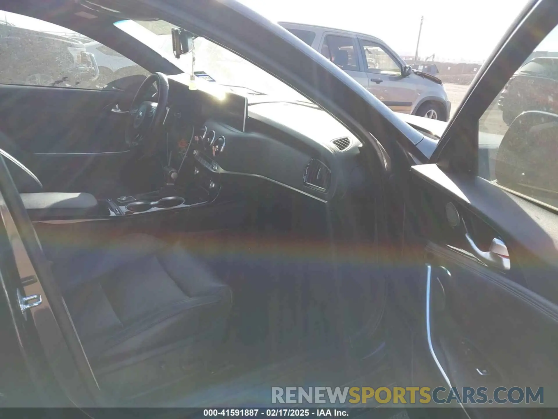 5 Photograph of a damaged car KNAE15LA3M6088482 KIA STINGER 2021