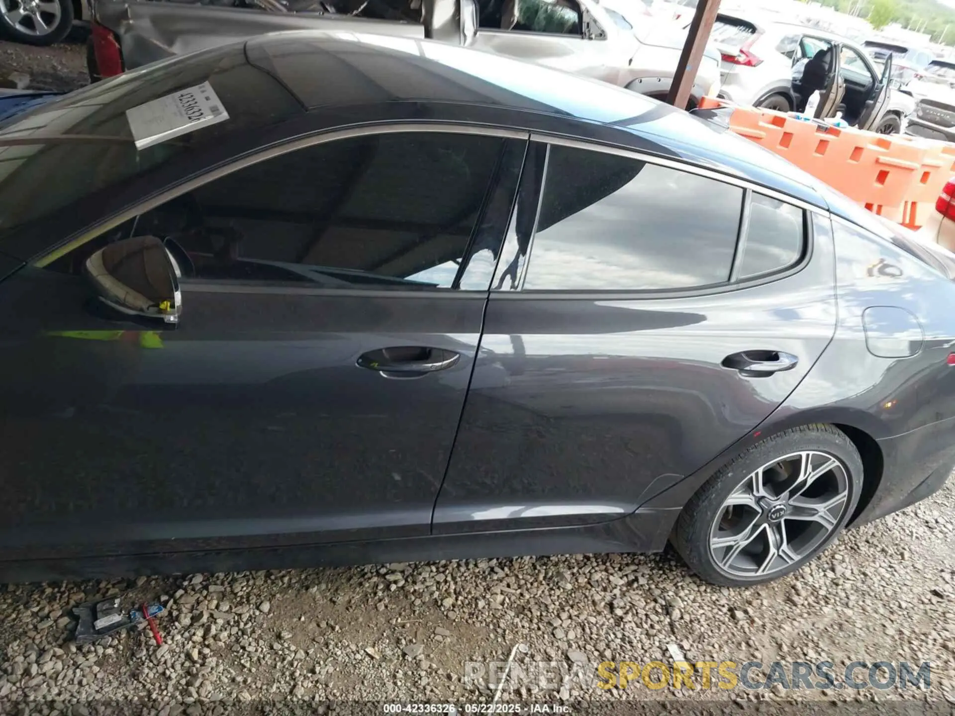 15 Photograph of a damaged car KNAE15LA9M6089328 KIA STINGER 2021