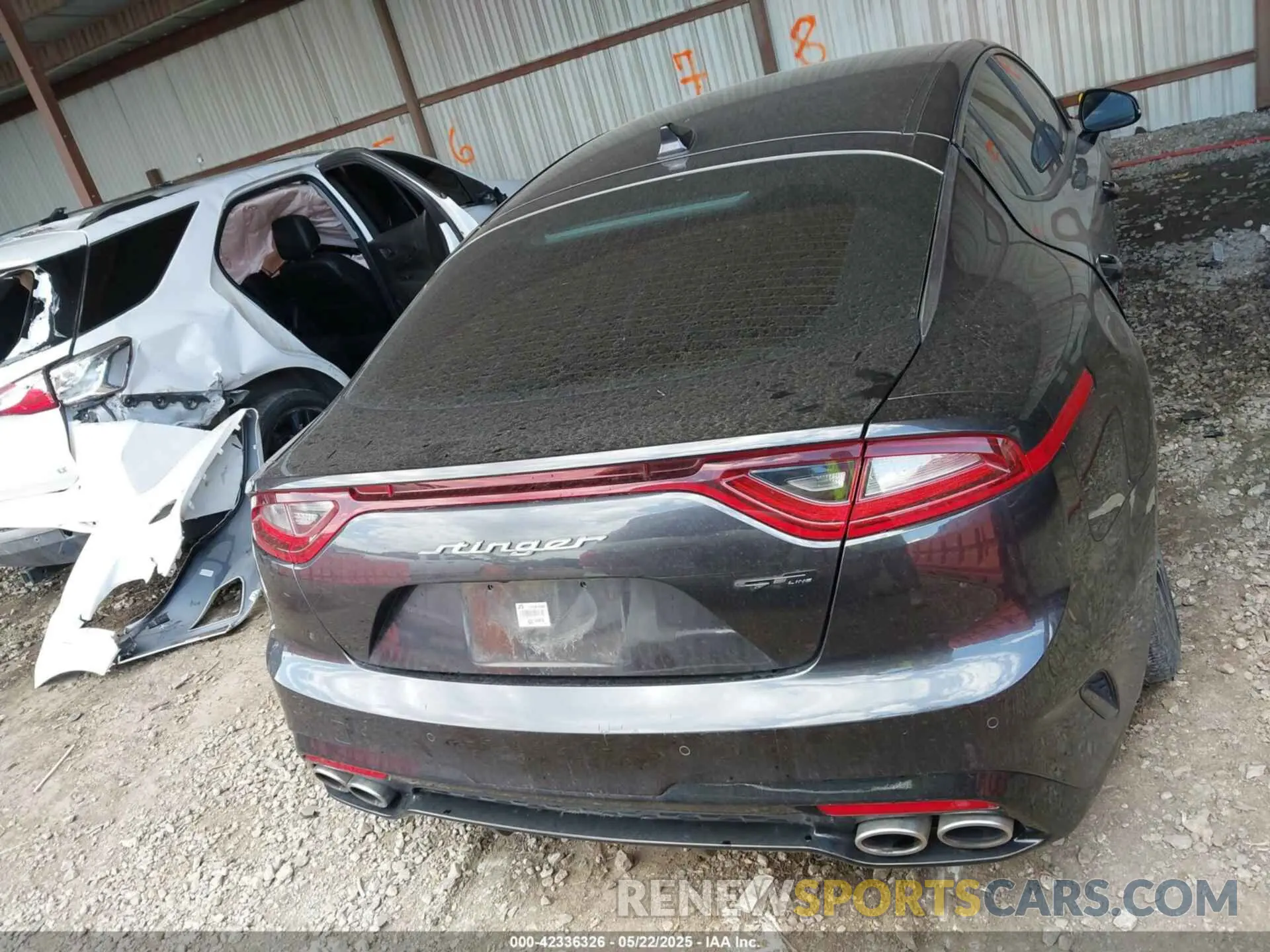 17 Photograph of a damaged car KNAE15LA9M6089328 KIA STINGER 2021