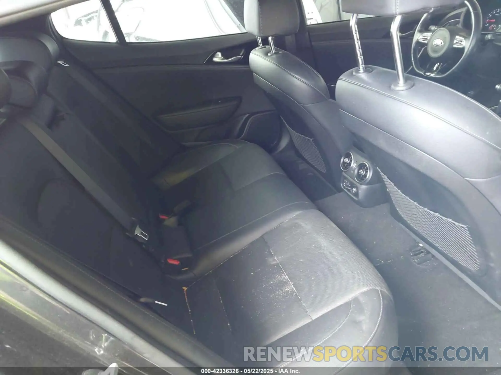 8 Photograph of a damaged car KNAE15LA9M6089328 KIA STINGER 2021