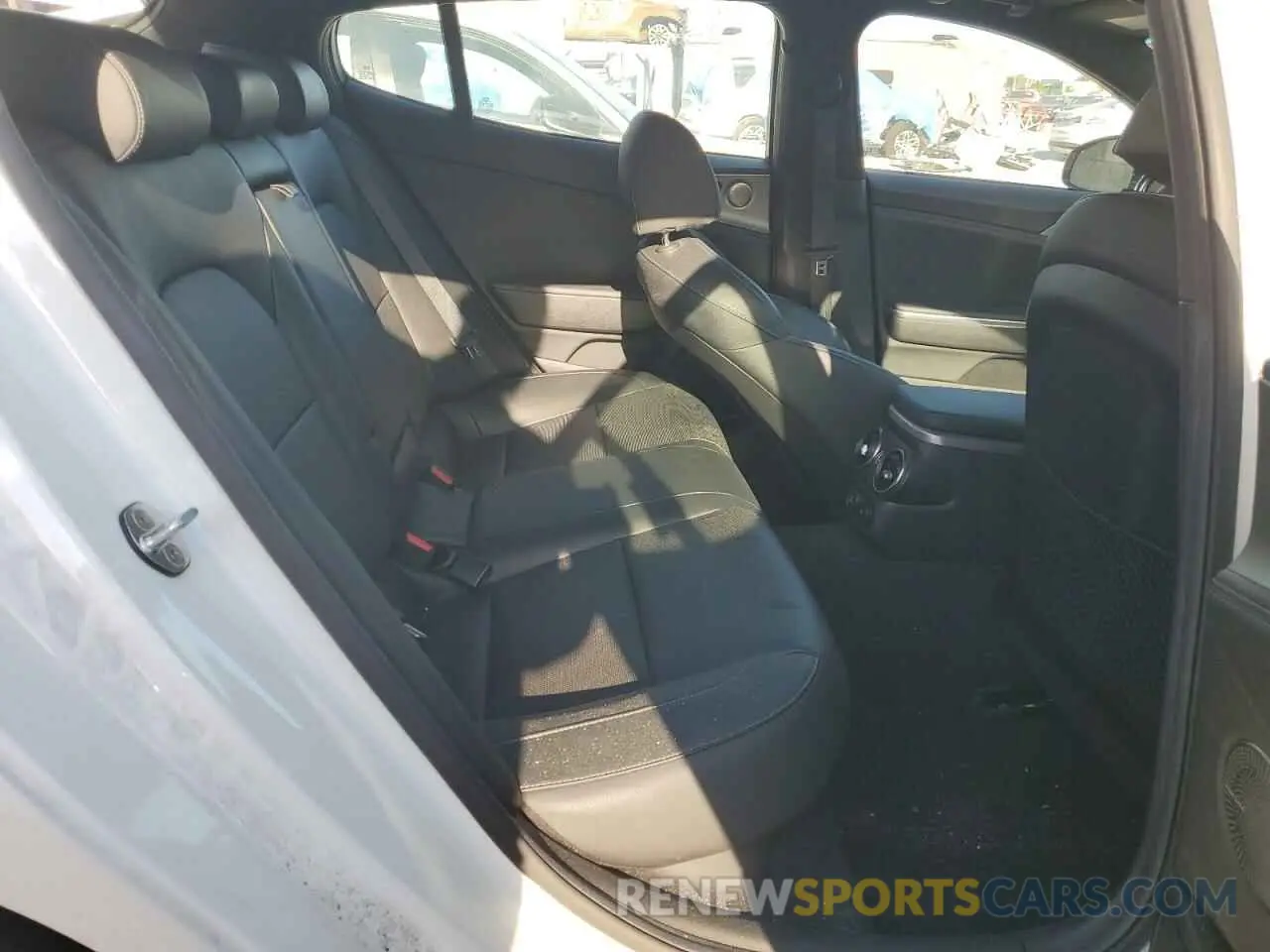 10 Photograph of a damaged car KNAE45LC6M6087917 KIA STINGER 2021