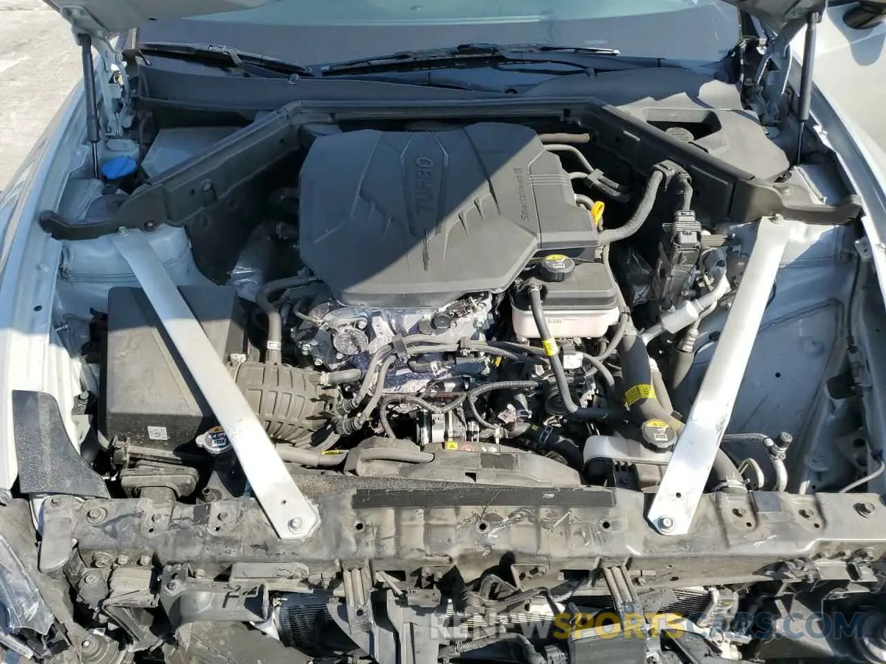 11 Photograph of a damaged car KNAE35LD0N6116762 KIA STINGER 2022