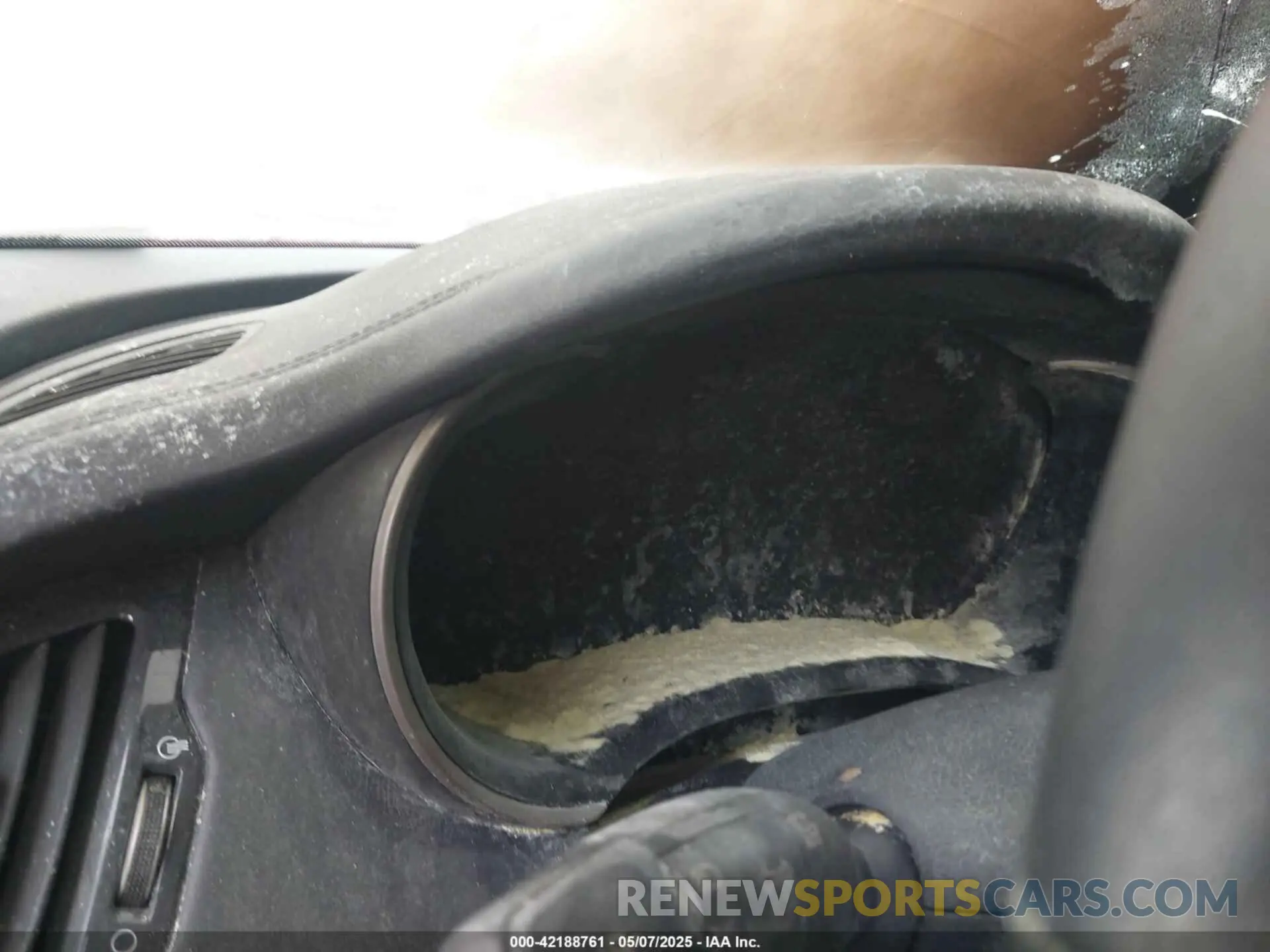 7 Photograph of a damaged car KNAE35LD3N6110664 KIA STINGER 2022