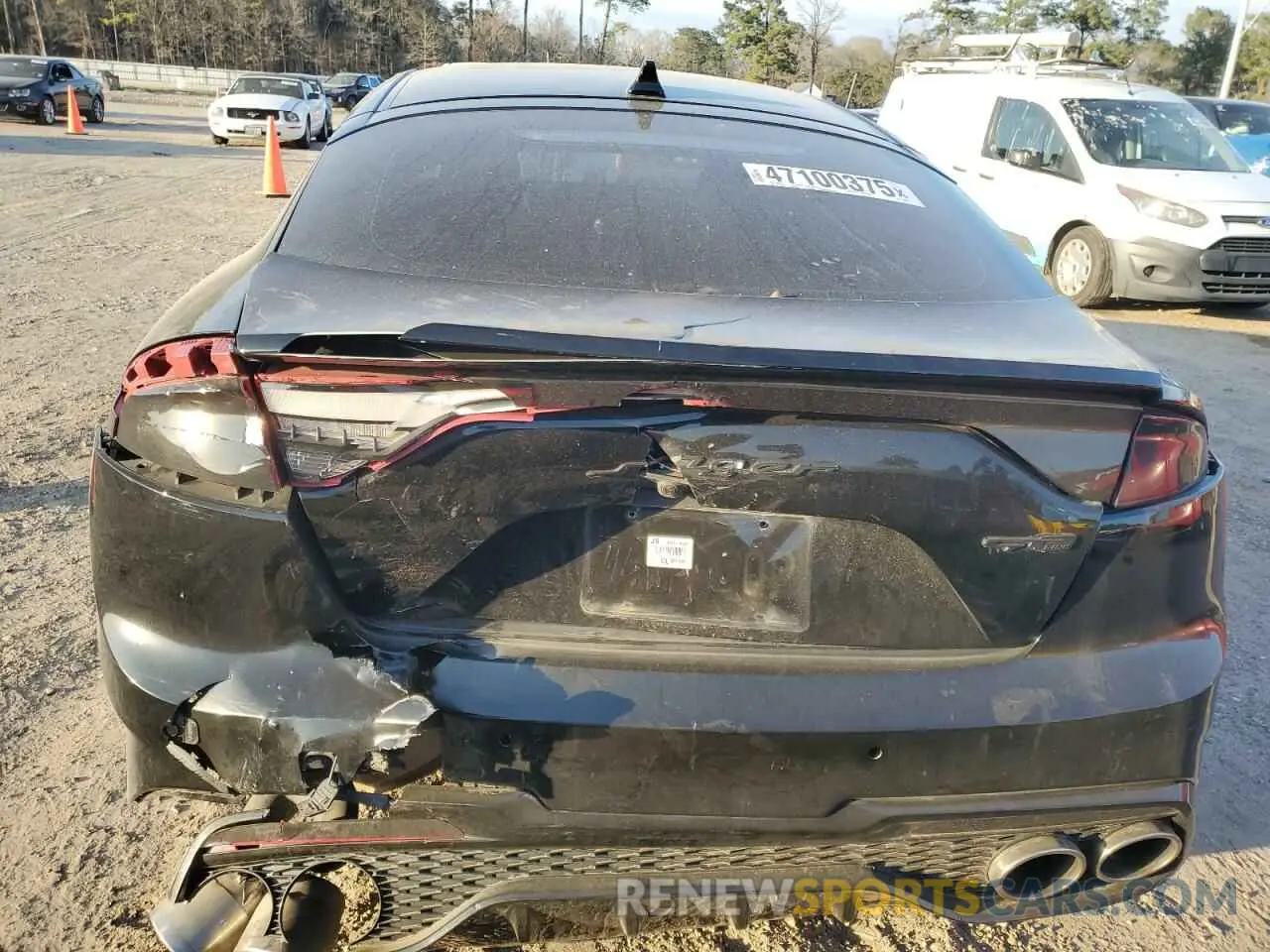6 Photograph of a damaged car KNAE35LD4N6113864 KIA STINGER 2022