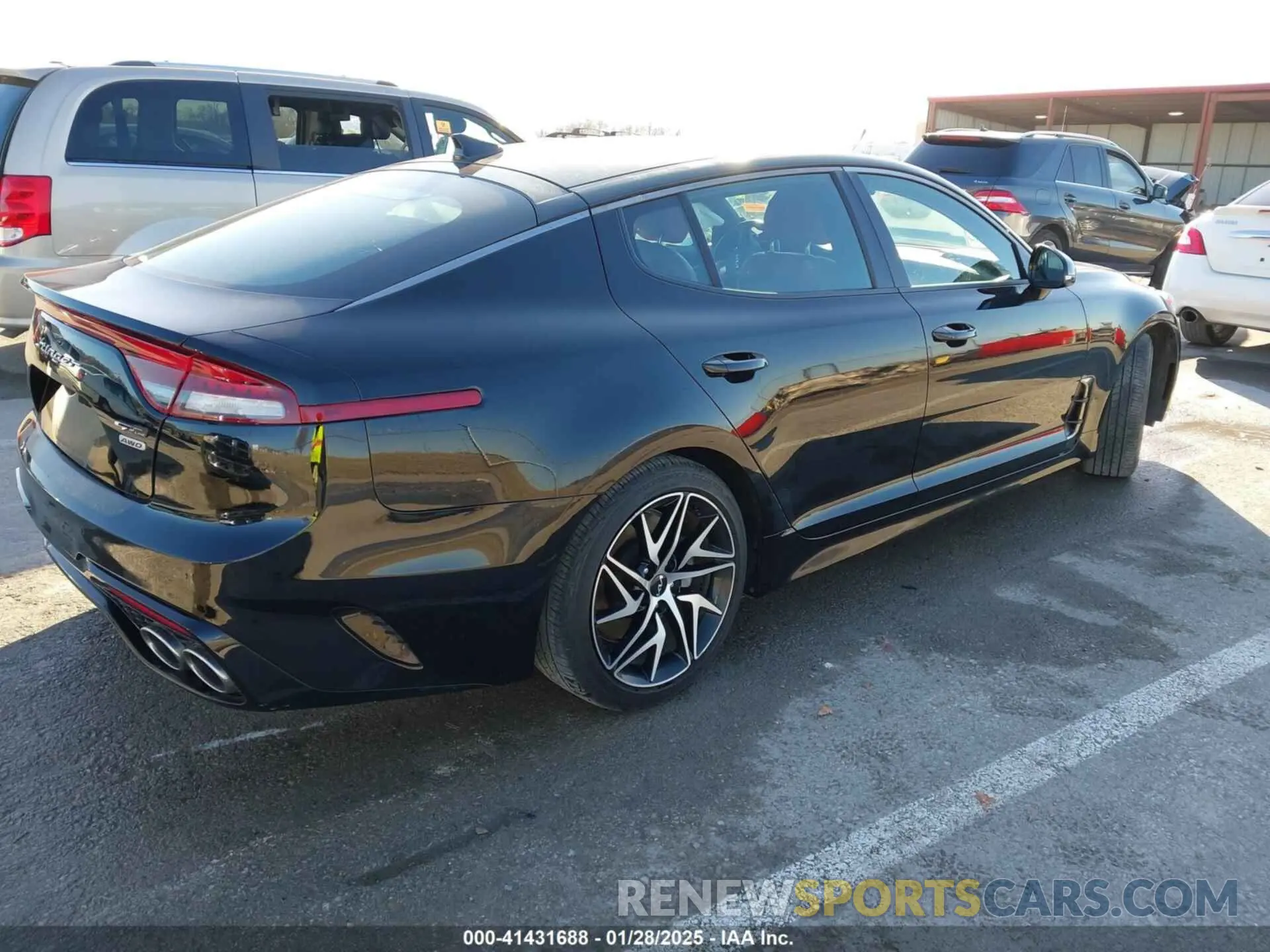 4 Photograph of a damaged car KNAE35LD5N6117597 KIA STINGER 2022
