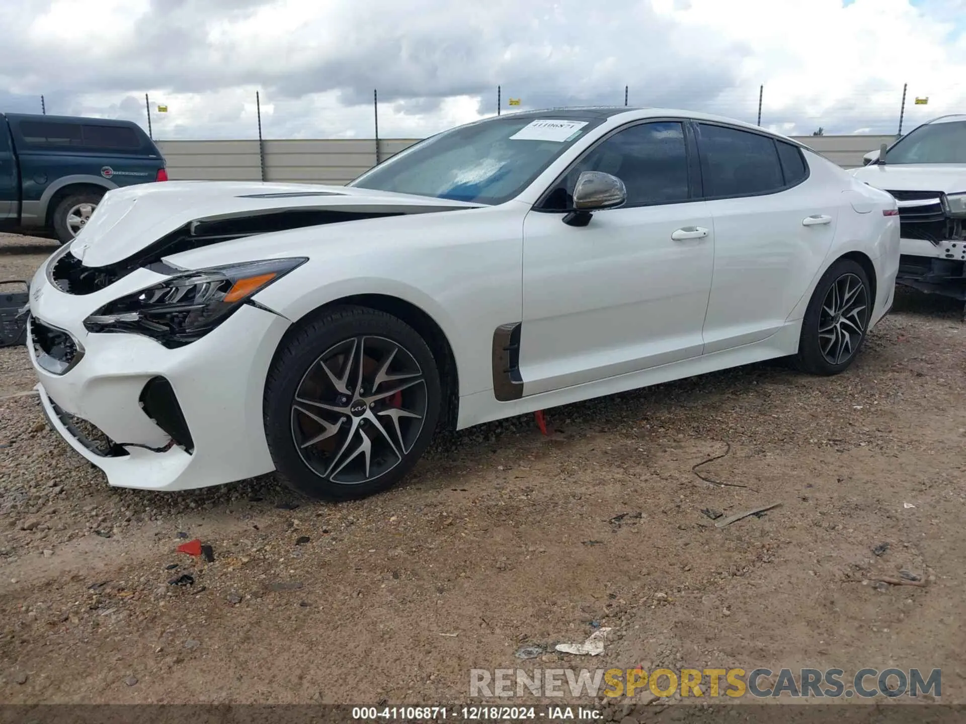 2 Photograph of a damaged car KNAE35LD8N6118811 KIA STINGER 2022