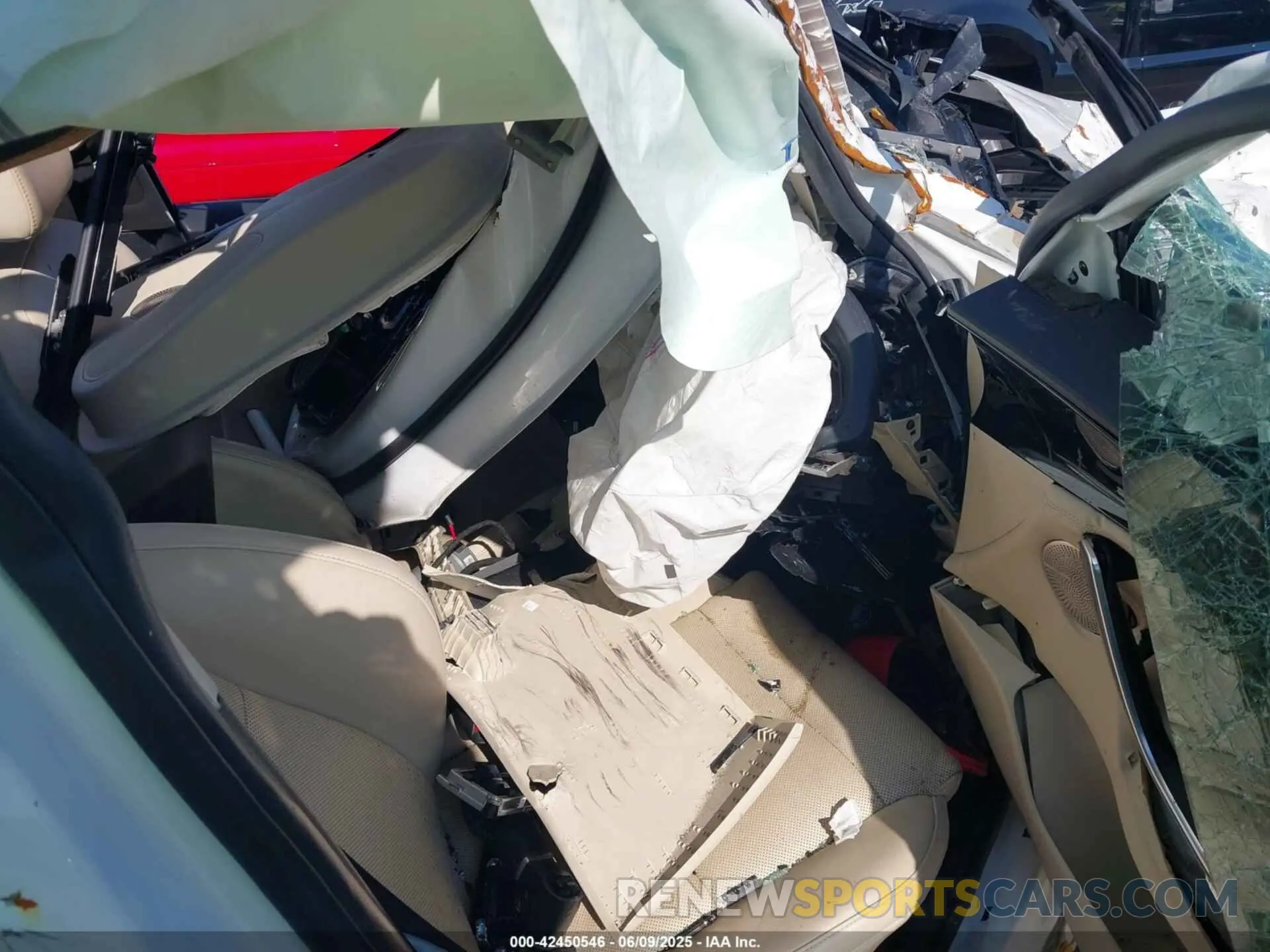 5 Photograph of a damaged car KNAE35LDXN6113254 KIA STINGER 2022