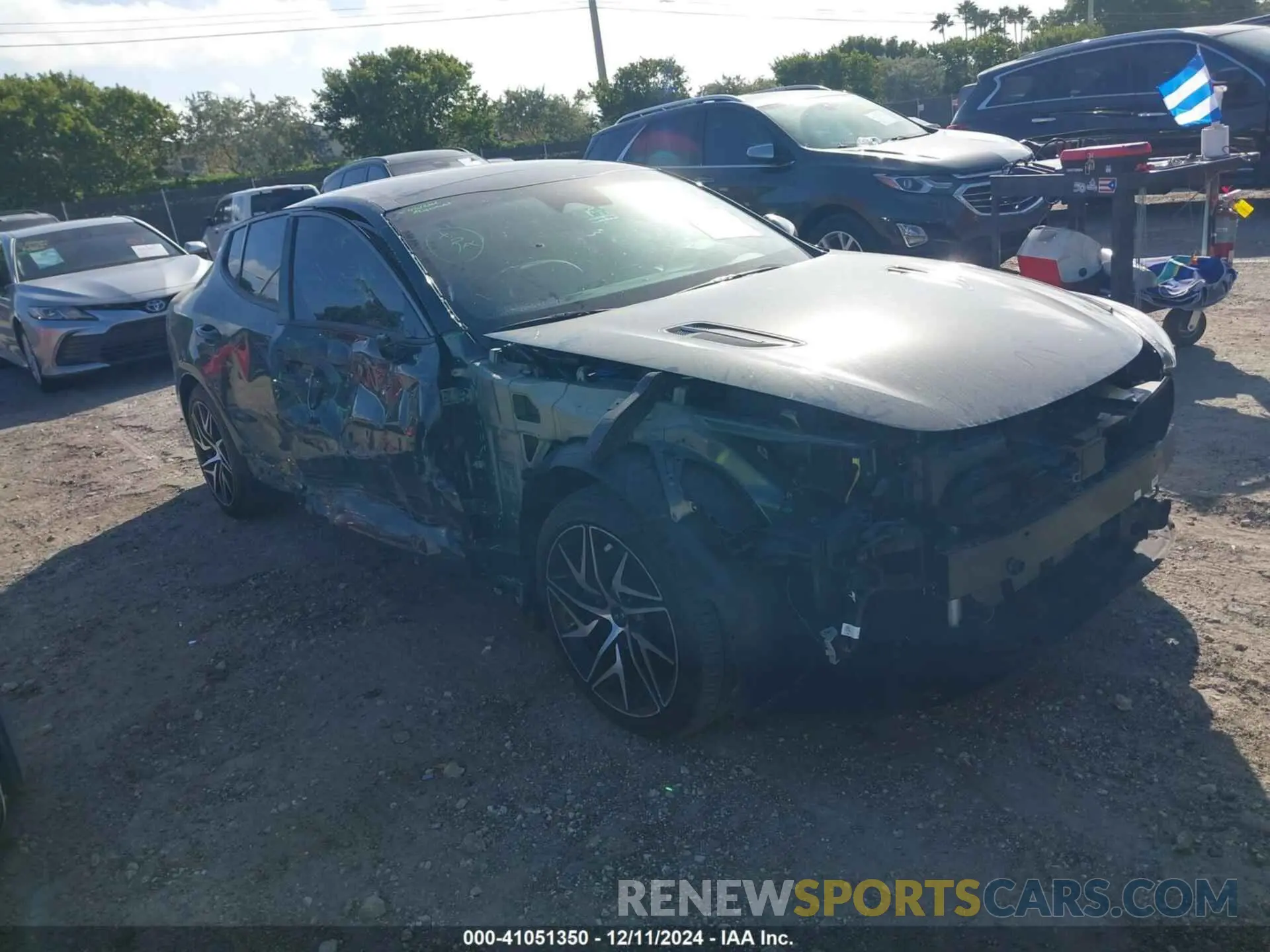 1 Photograph of a damaged car KNAE35LDXN6116199 KIA STINGER 2022