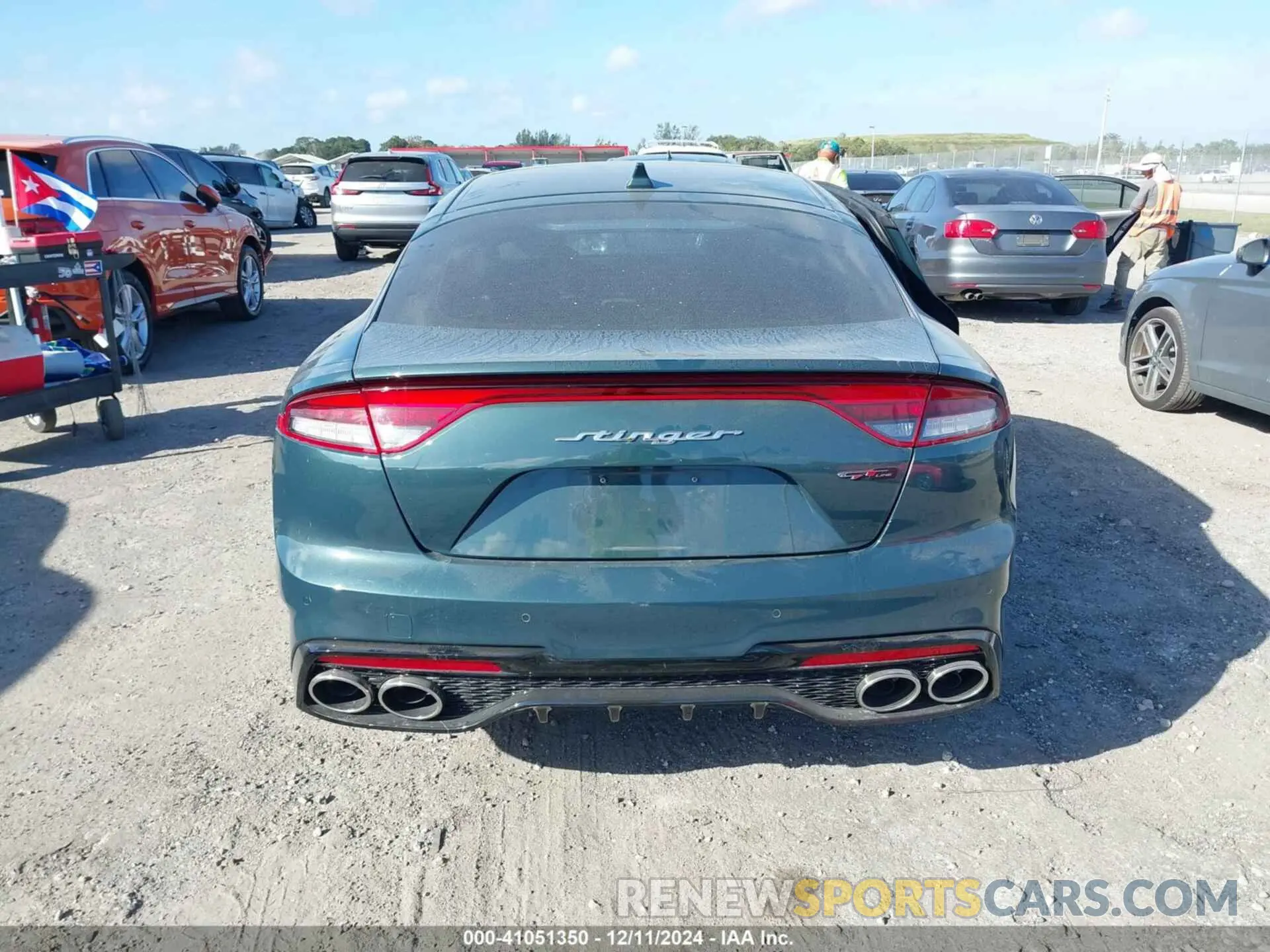 16 Photograph of a damaged car KNAE35LDXN6116199 KIA STINGER 2022