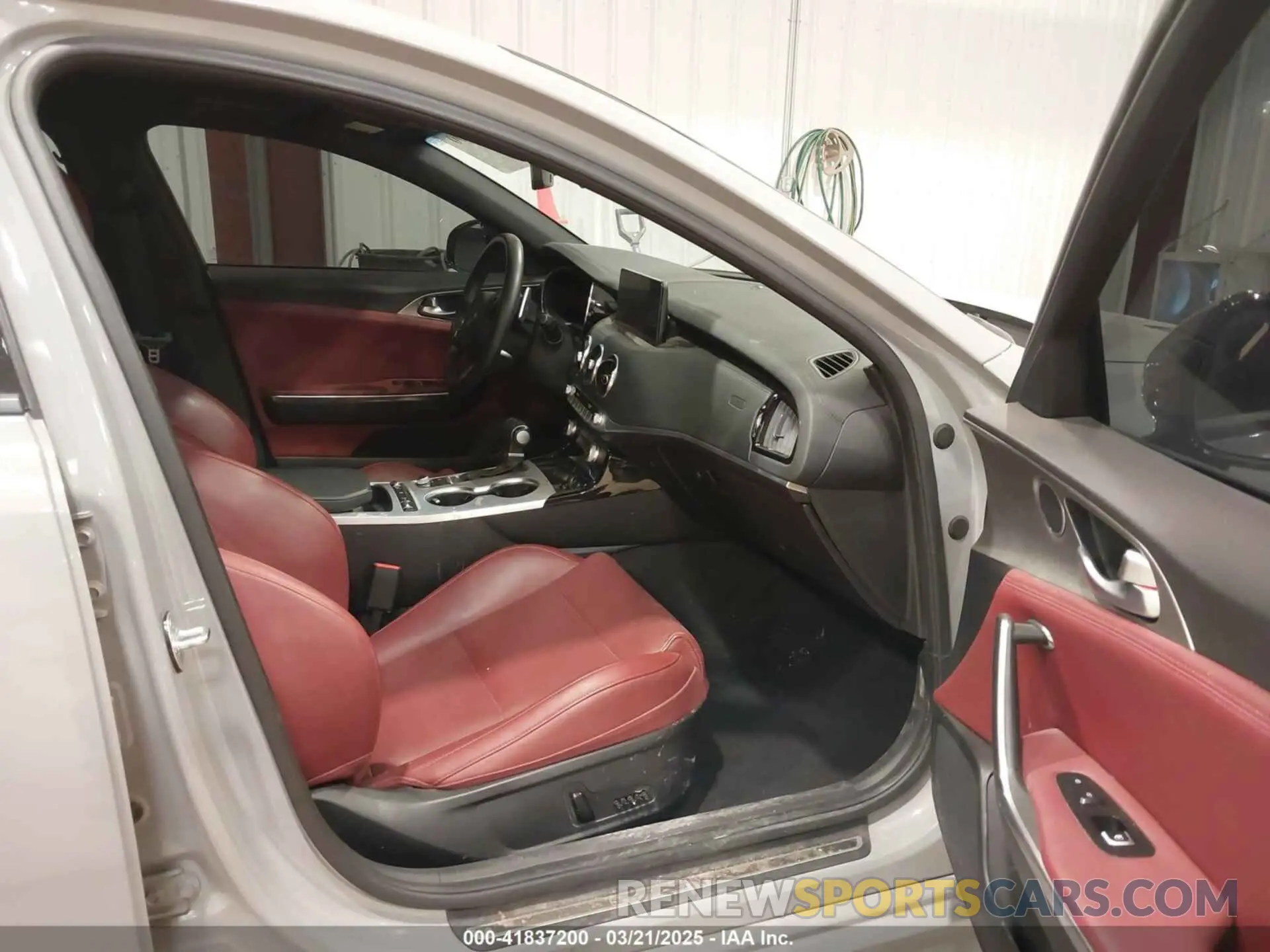 5 Фотография поврежденного автомобиля KNAE45LC4N6119846 KIA STINGER 2022