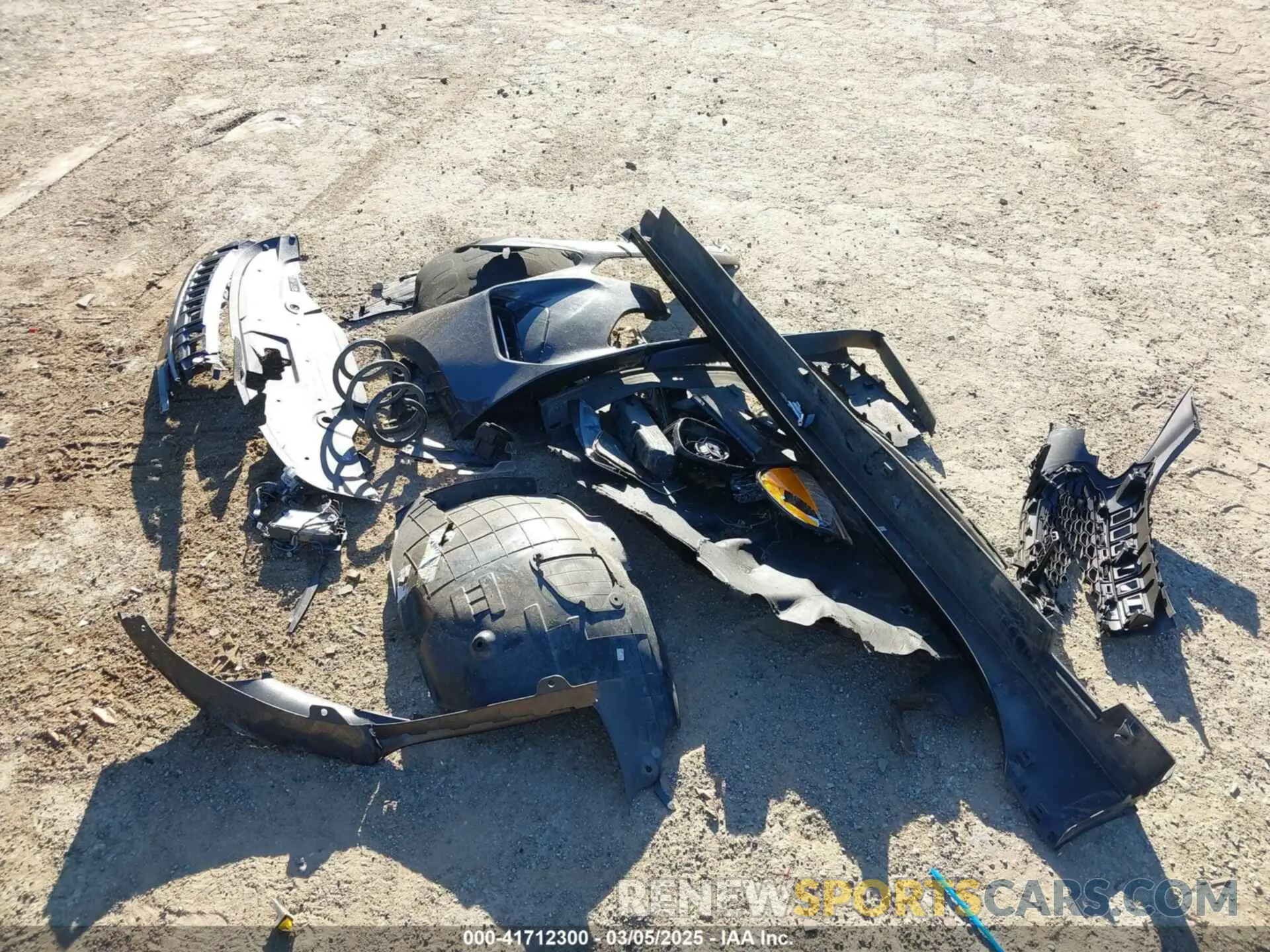 19 Photograph of a damaged car KNAE45LC8N6111815 KIA STINGER 2022