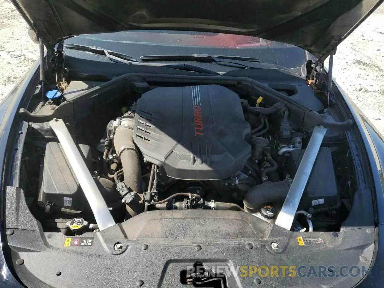 11 Photograph of a damaged car KNAE55LC5N6104558 KIA STINGER 2022